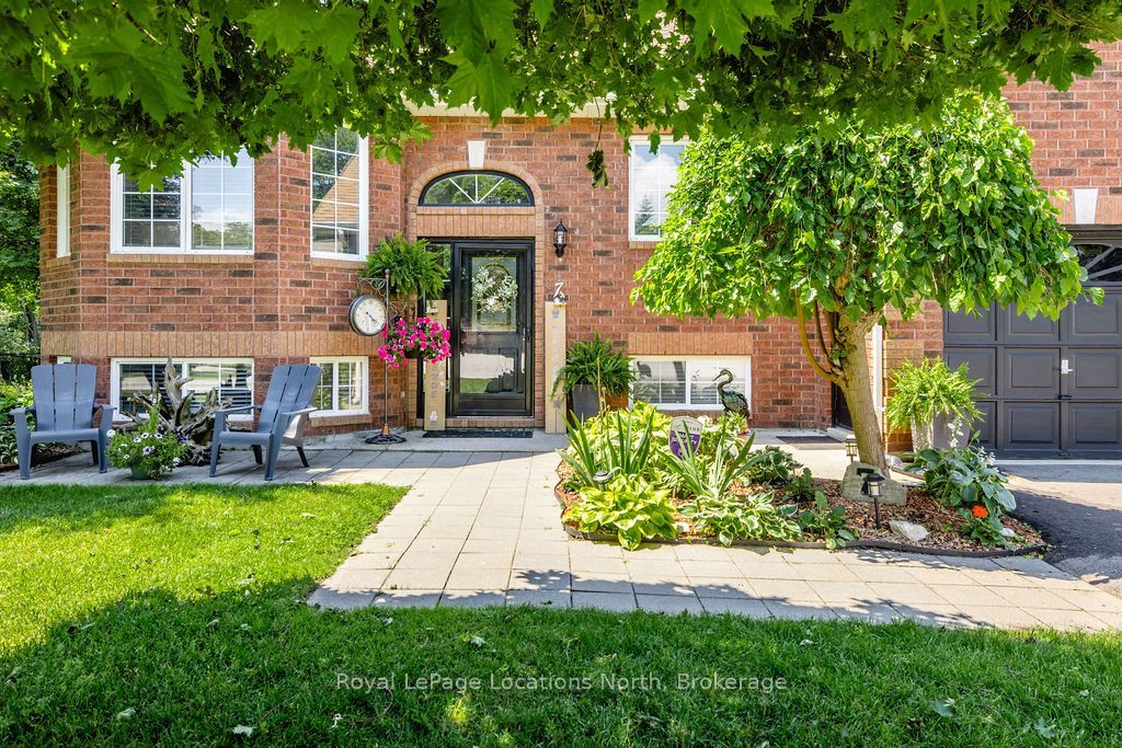 7 Coles Court, Wasaga Beach, ON L9Z 1H5 photo 3