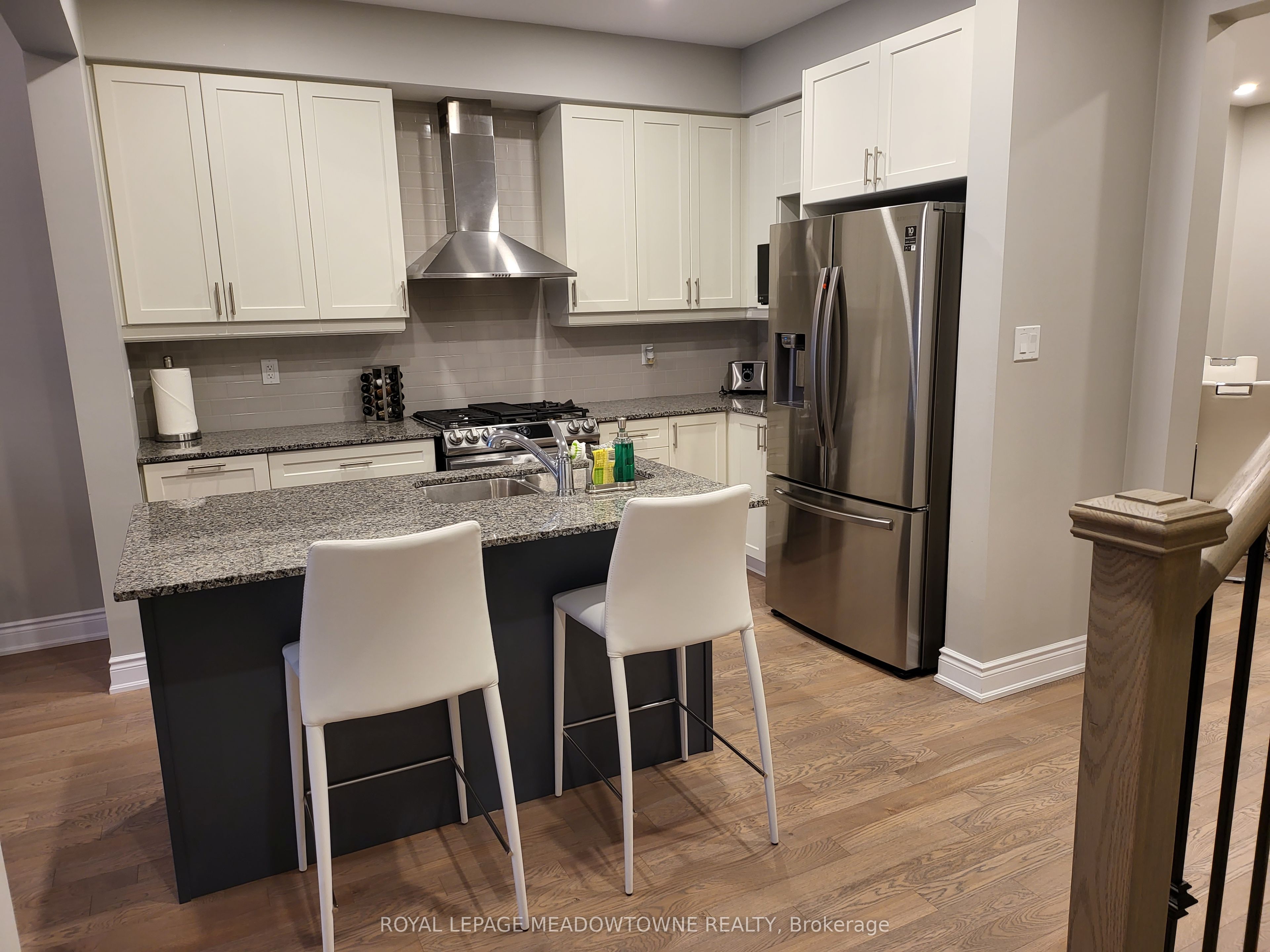 13 Eberhardt Drive, Wasaga Beach, ON L9Z 0K6 photo 5