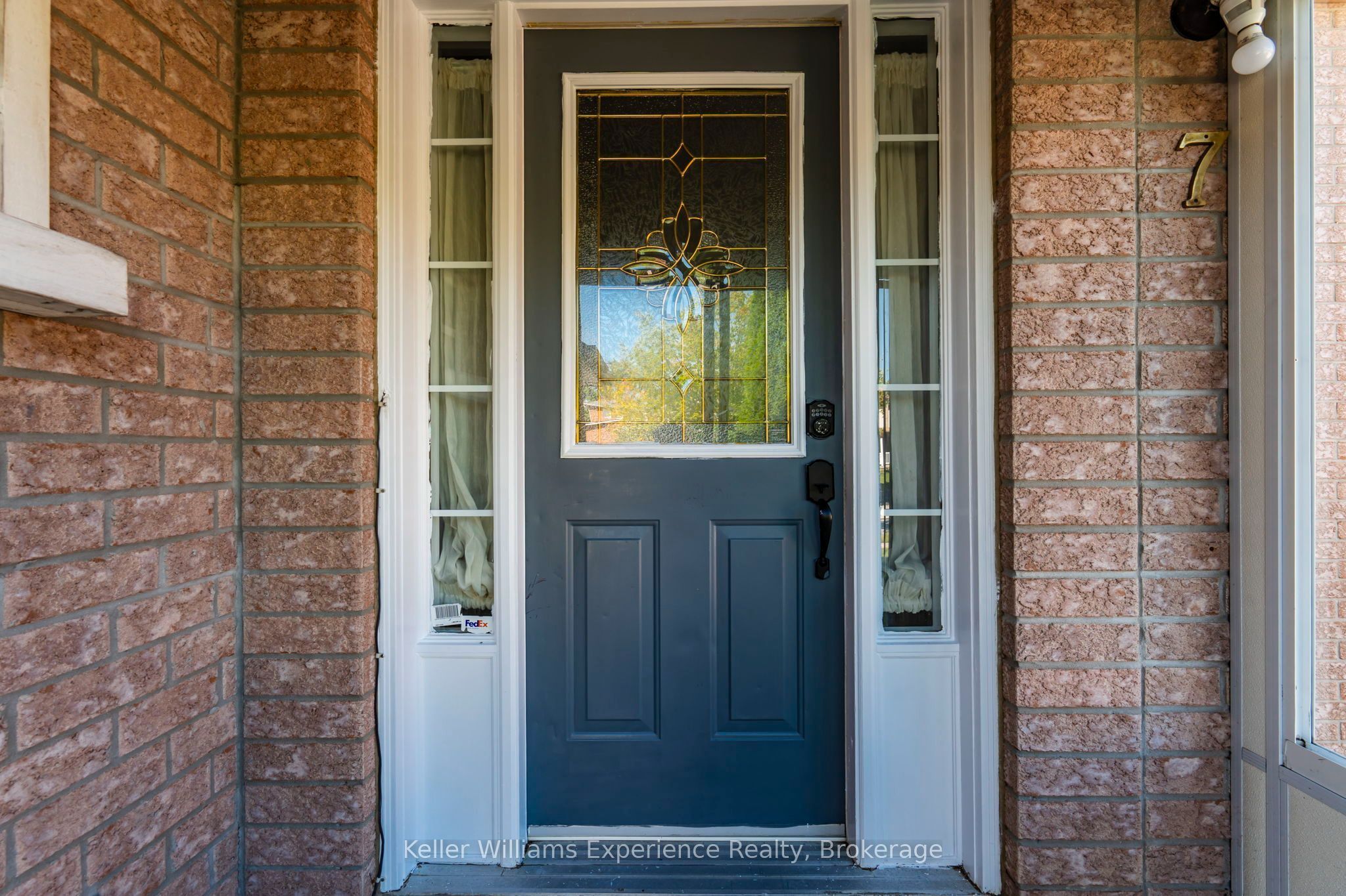 7 Golds Crescent, Barrie, ON L4N 8R2 photo 5