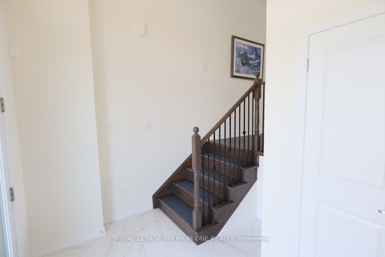 13 Simona Avenue, Wasaga Beach, ON L9Z 0L5 photo 4