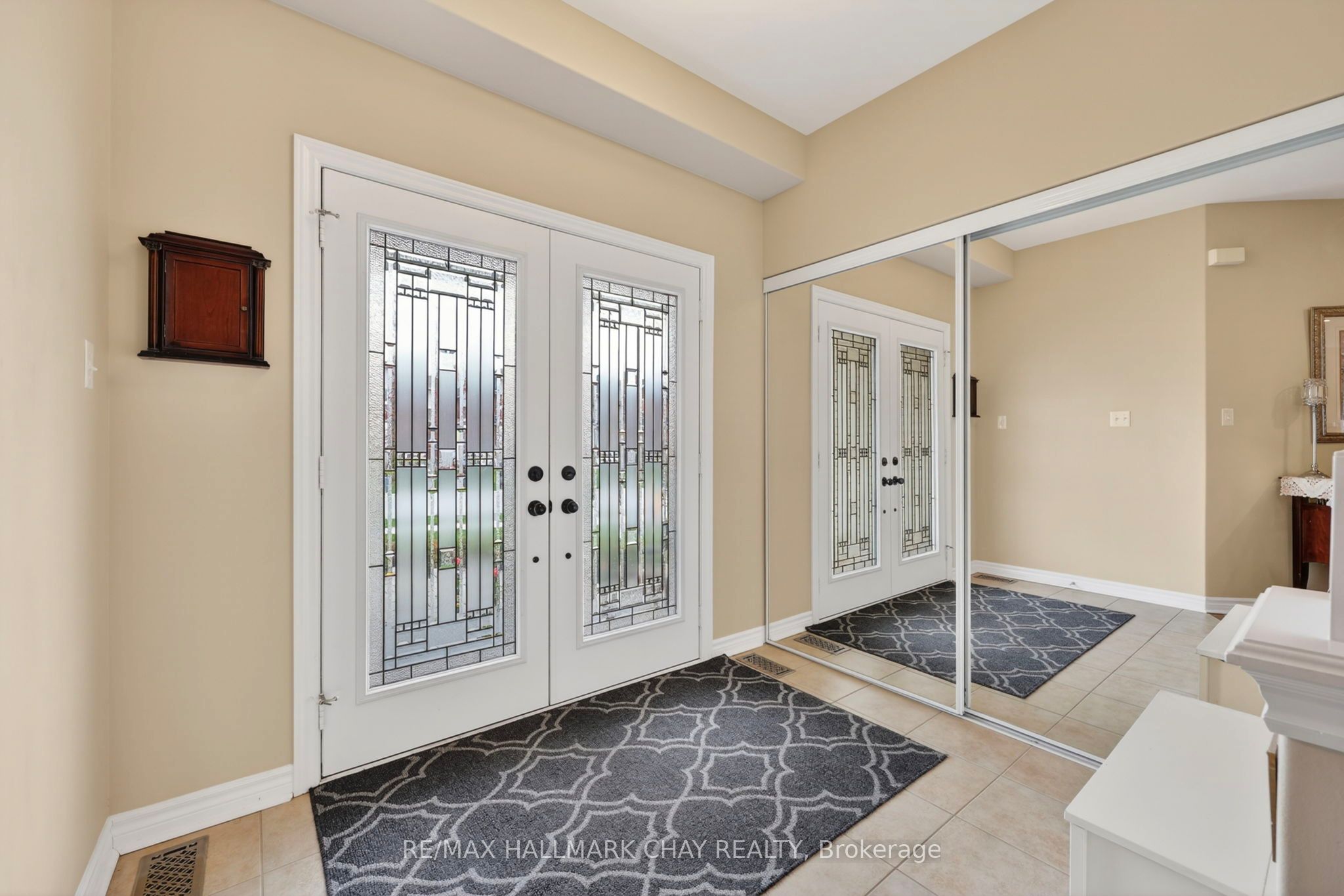 12 Orleans Avenue, Barrie, ON L4M 0B1 photo 4
