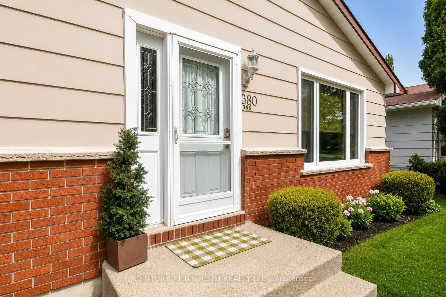 380 Mary Street, Orillia, ON L3V 3G3 photo 2