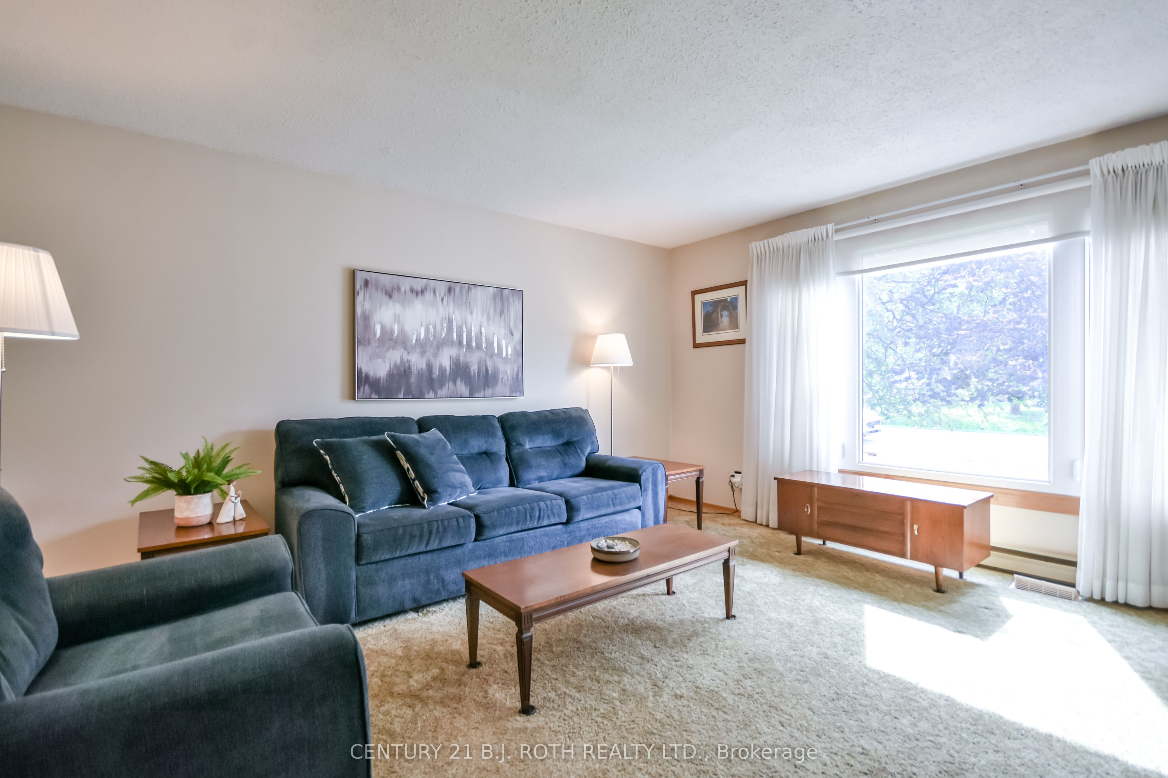 380 Mary Street, Orillia, ON L3V 3G3 photo 3