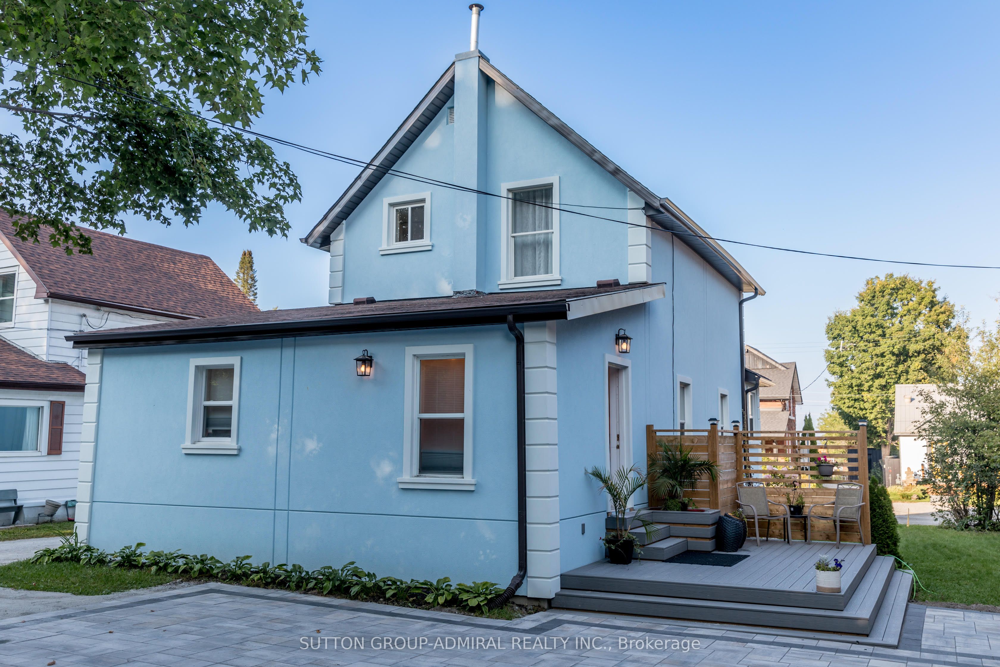 97 Laclie Street, Orillia, ON L3V 4W9 photo 2