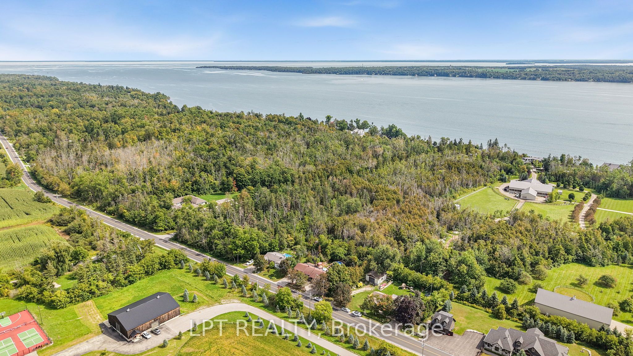 2447 Ridge Road W, Oro-Medonte, ON L0L 2L0 photo 3