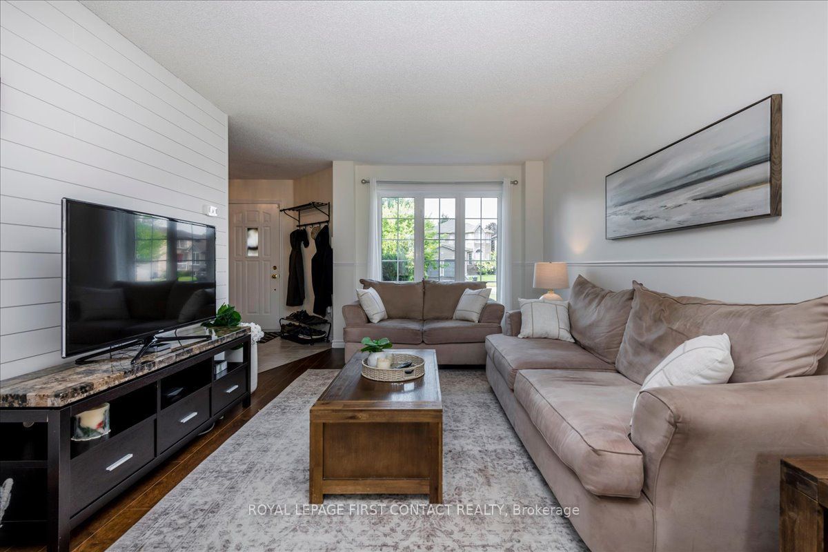 15 Sherwood Court, Barrie, ON L4N 9V2 photo 5
