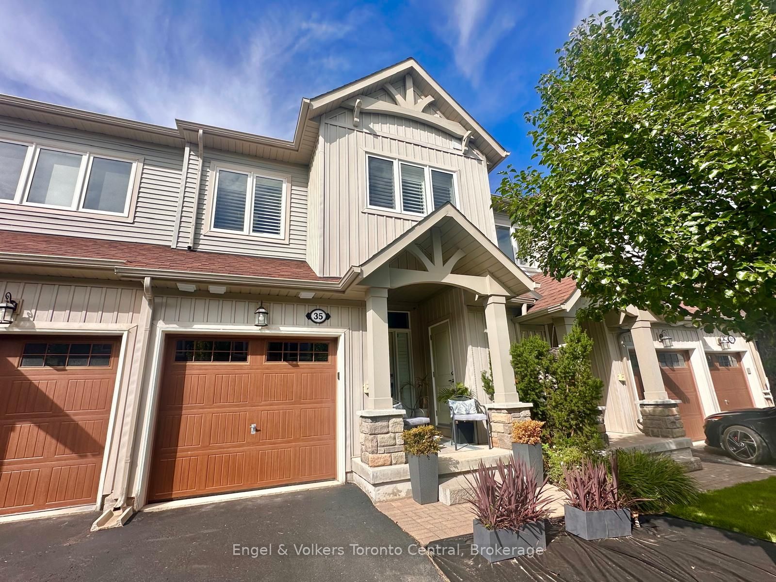 35 LETT Avenue, Collingwood, ON L9Y 0Z5