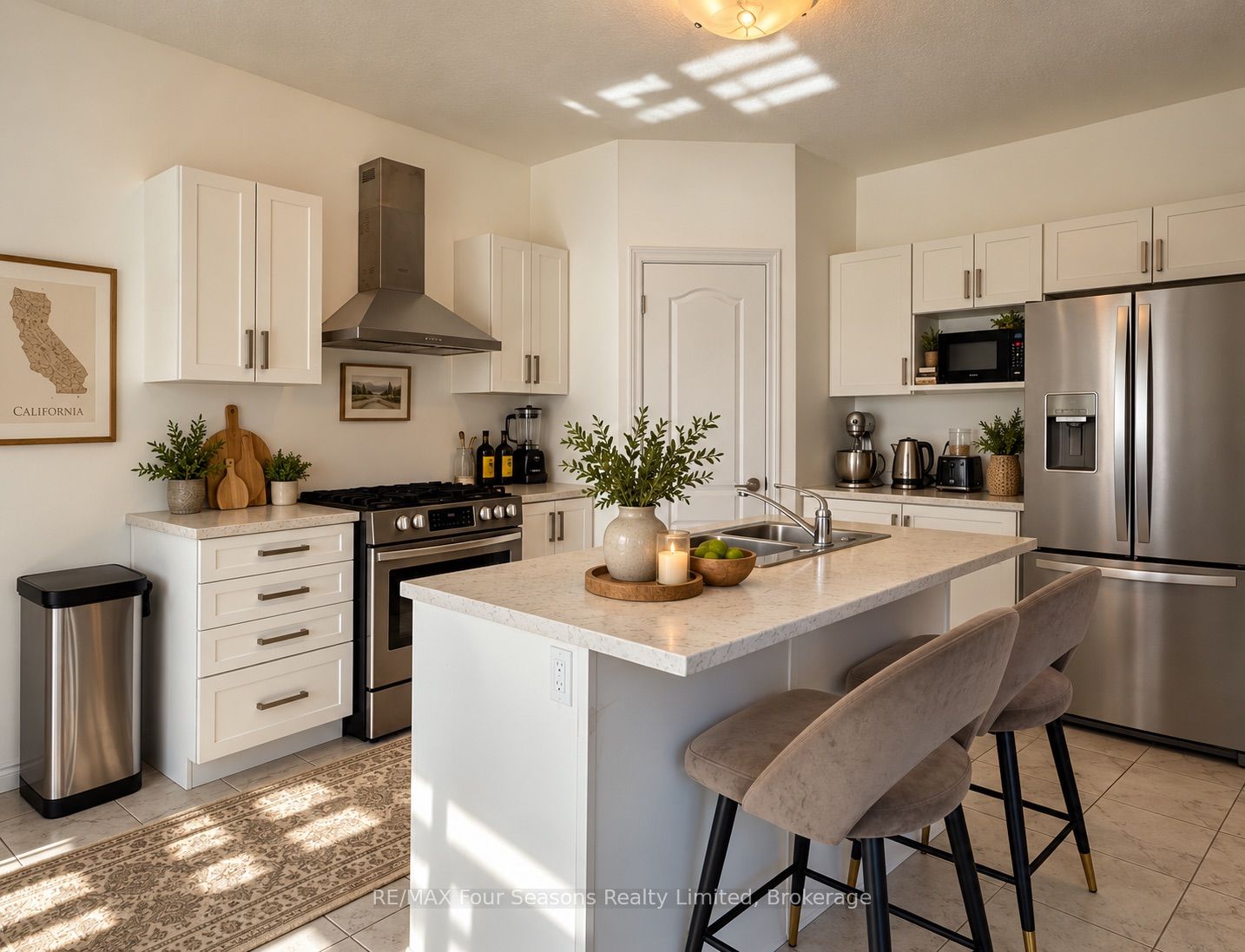 6 Bassett Street, Collingwood, ON L9Y 3B7 photo 3