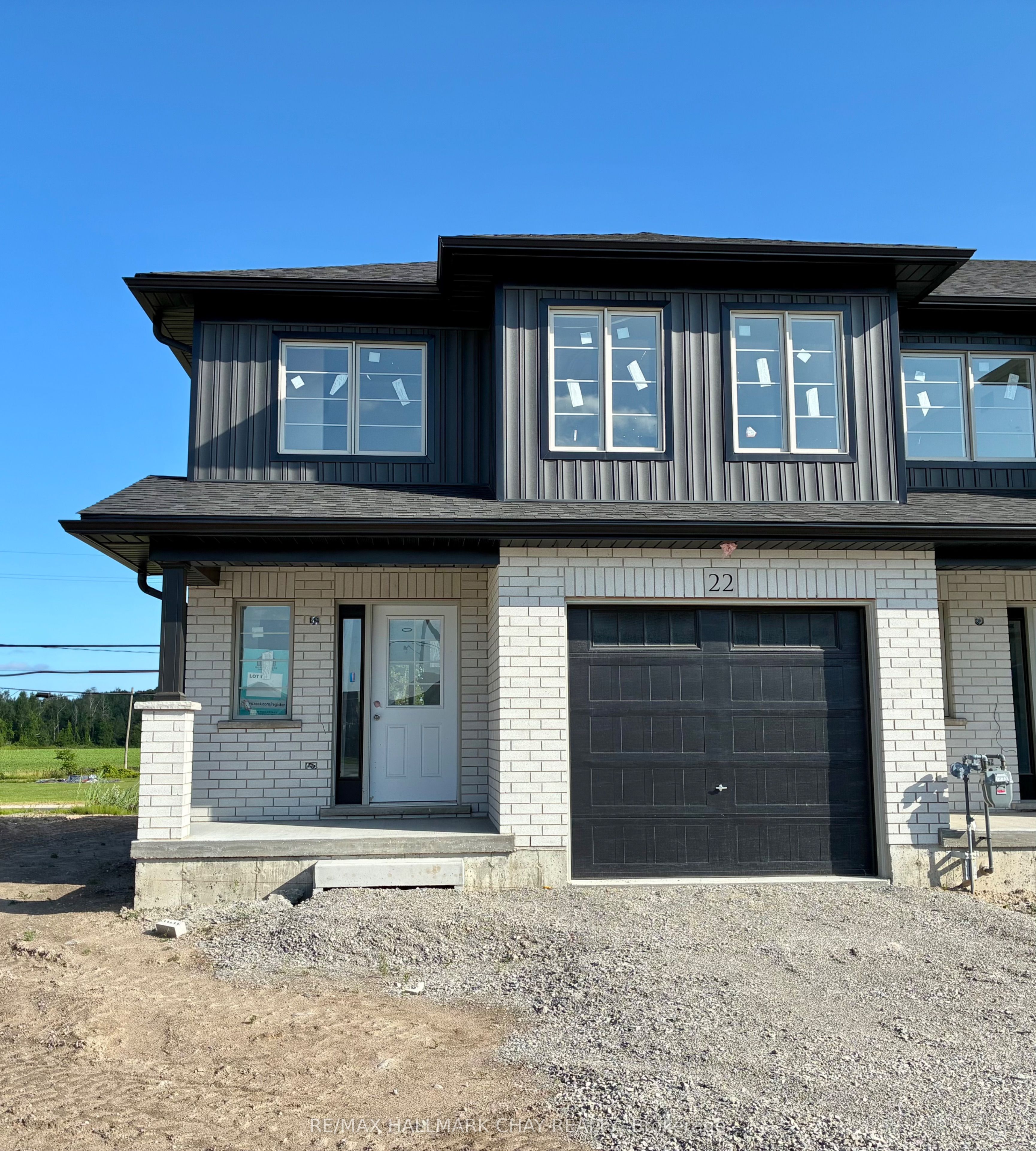 30 Strath Crescent, Springwater, ON L0L 1P0