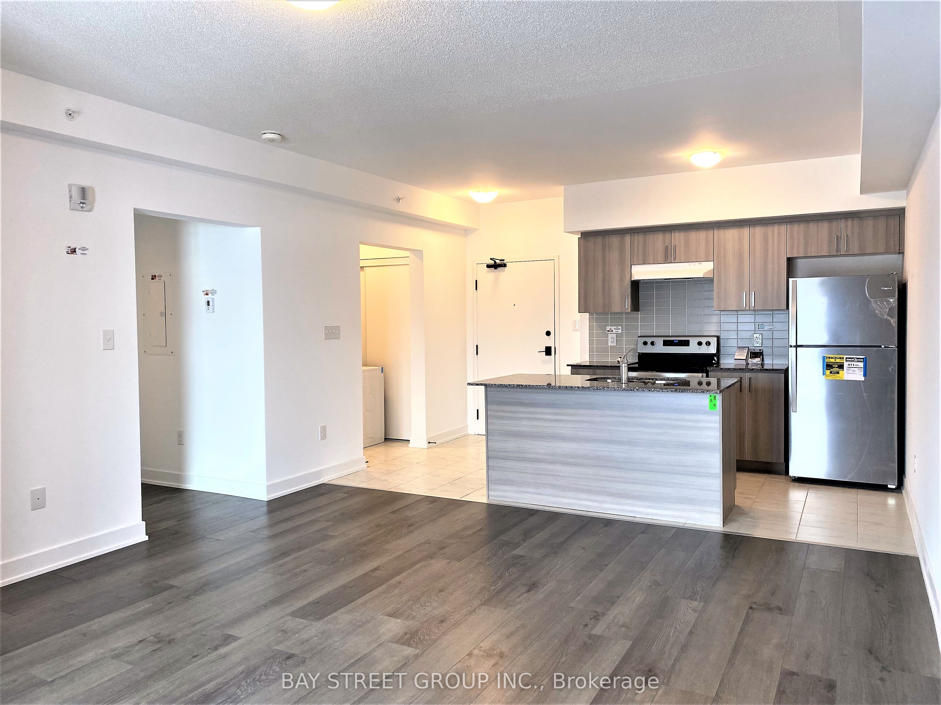 4 Spice Way 414, Barrie, ON L9J 0M2 photo 2