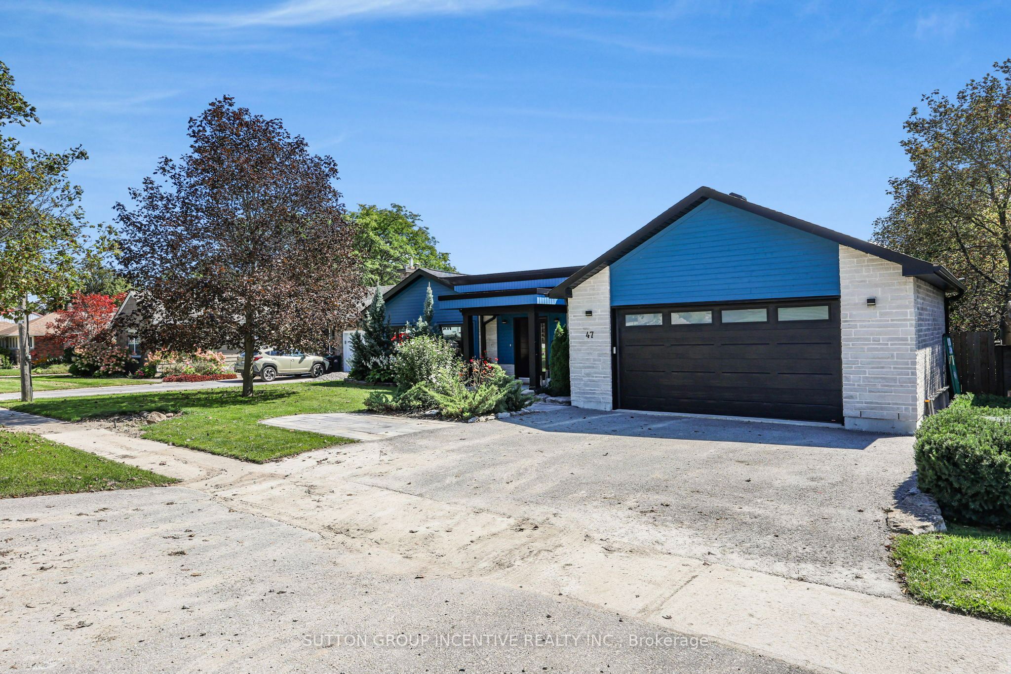 47 Shanty Bay Road, Barrie, ON L4M 1C9 photo 2