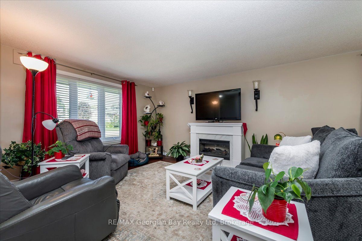359 Galloway Boulevard, Midland, ON L4R 5B2 photo 4