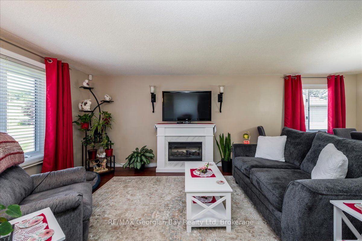 359 Galloway Boulevard, Midland, ON L4R 5B2 photo 5