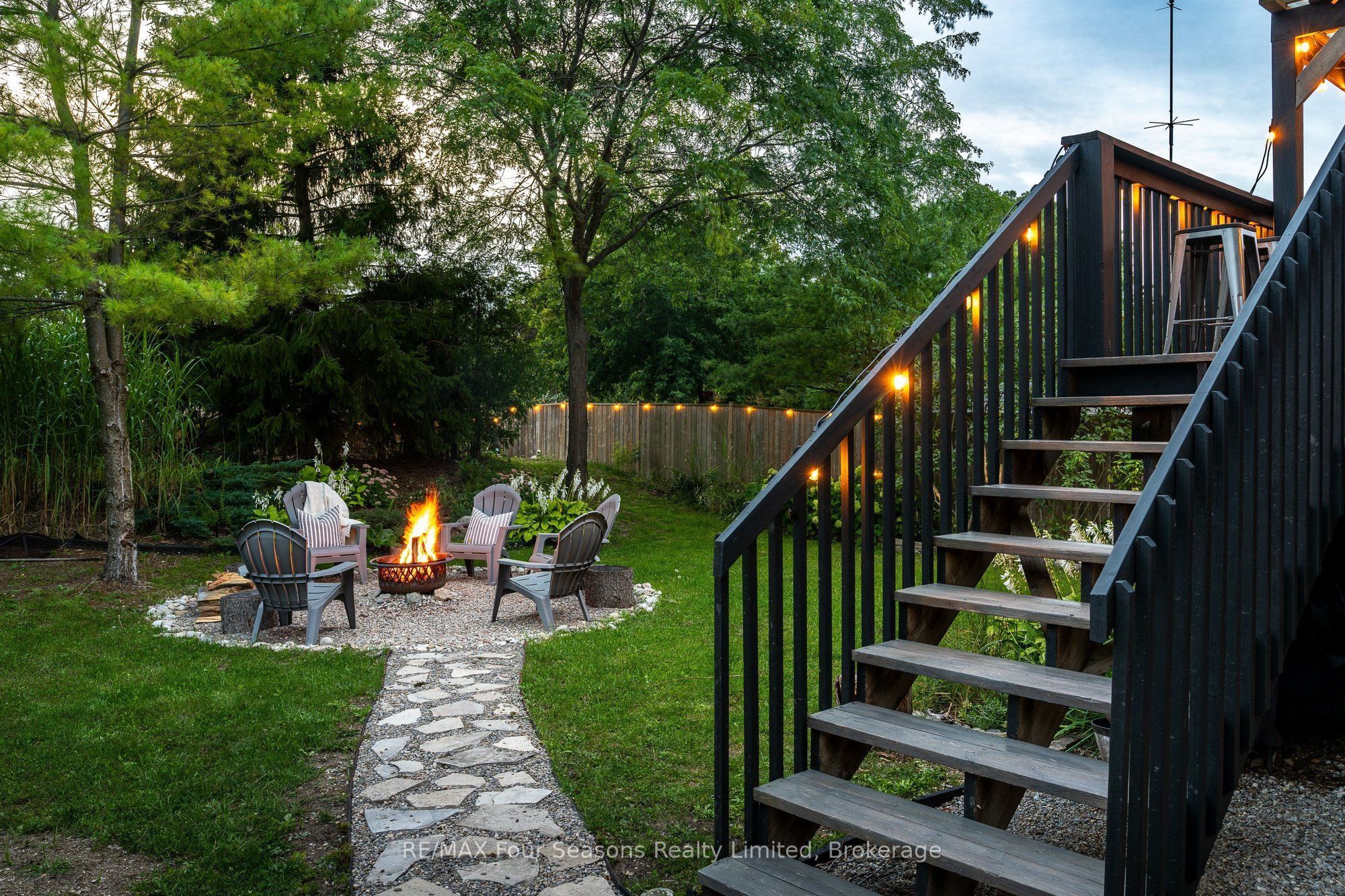 32 Christy Drive, Wasaga Beach, ON L9Z 1C9 photo 2