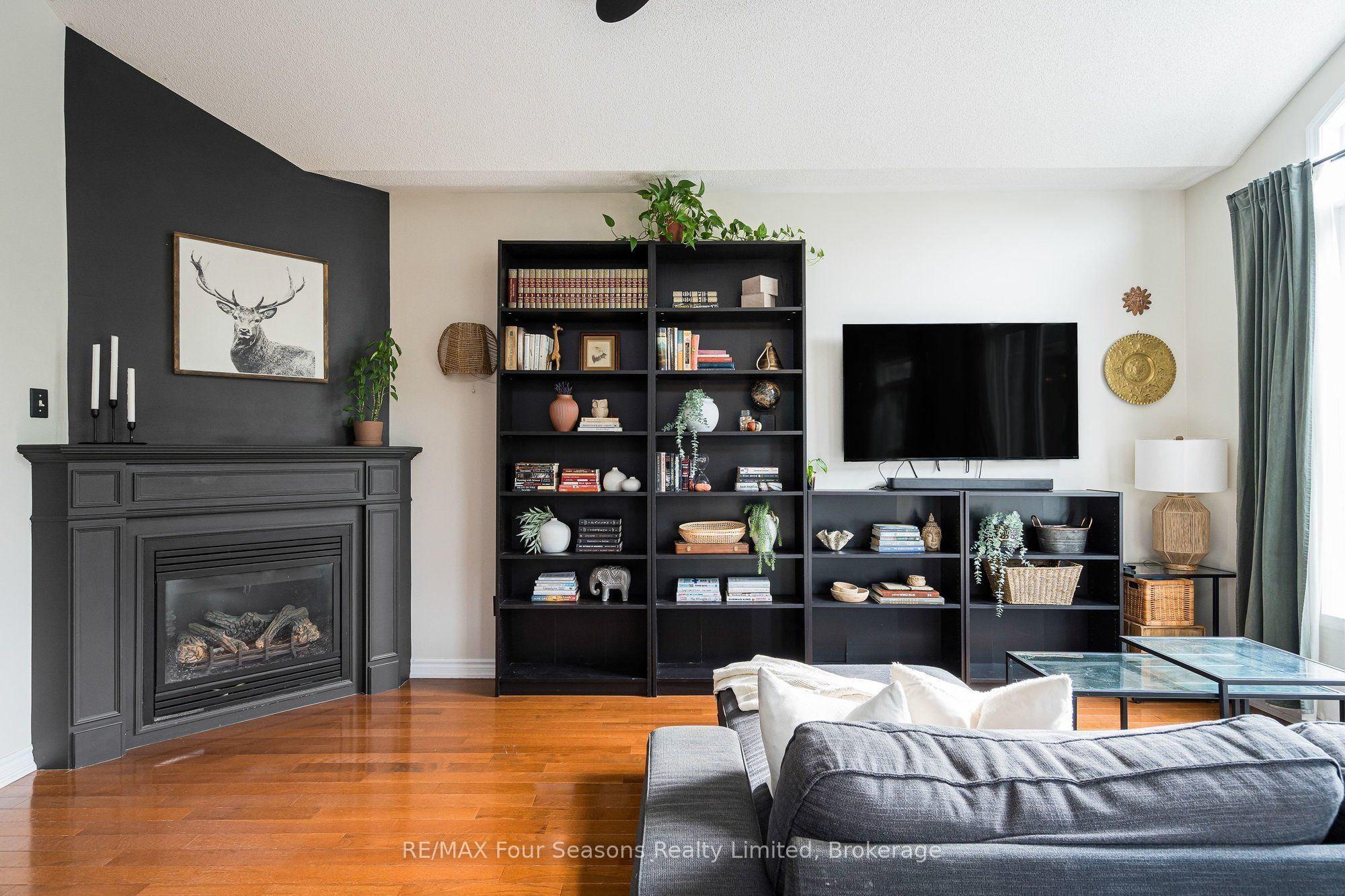 32 Christy Drive, Wasaga Beach, ON L9Z 1C9 photo 4