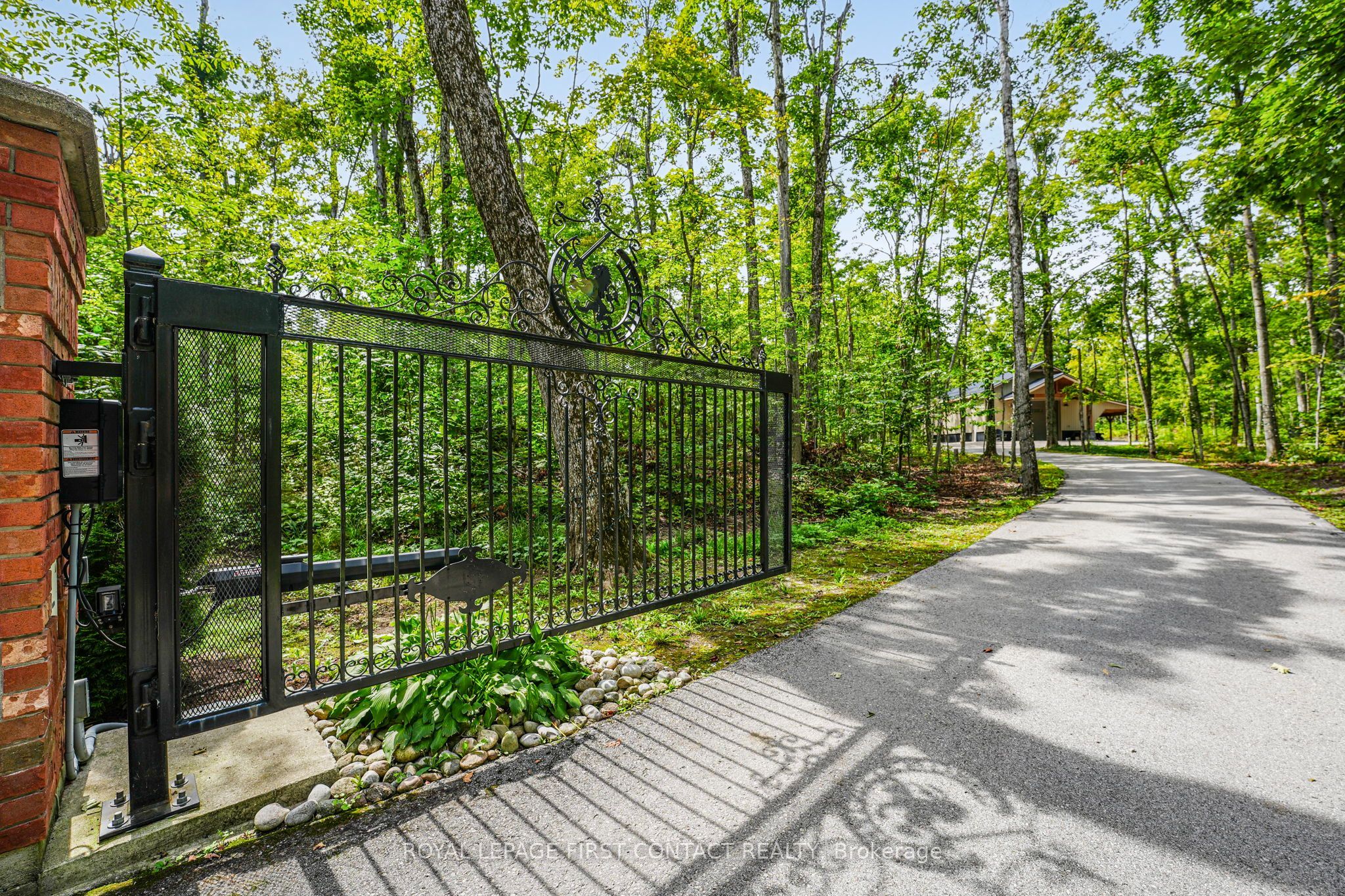 1772 10 Line N, Oro-Medonte, ON L0L 1T0 photo 3