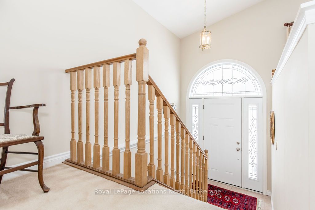 40 Fairway Crescent, Wasaga Beach, ON L9Z 1B8 photo 4