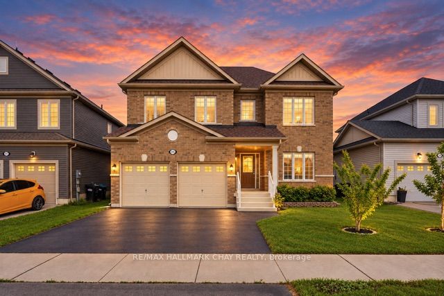215 Breton Street, Clearview, ON L0M 1S0
