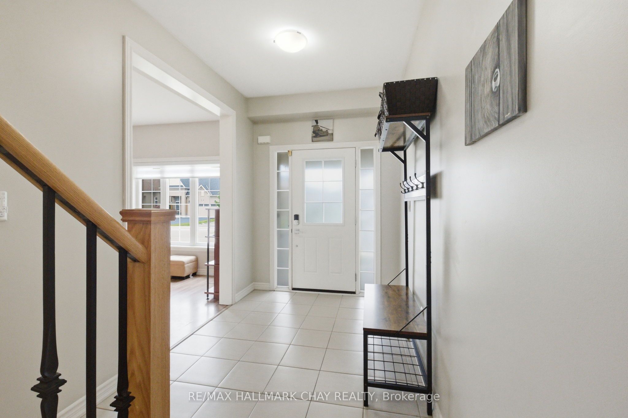 215 Breton Street, Clearview, ON L0M 1S0 photo 2