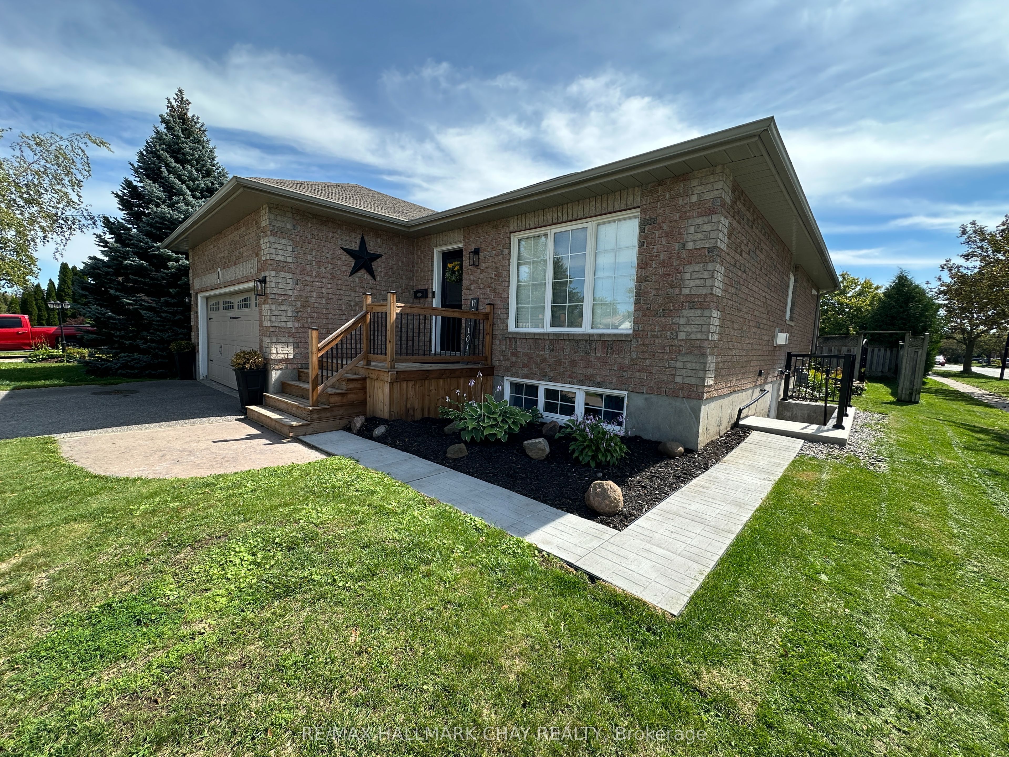 1 Touchette Drive Lower, Barrie, ON L4N 7L8 photo 3
