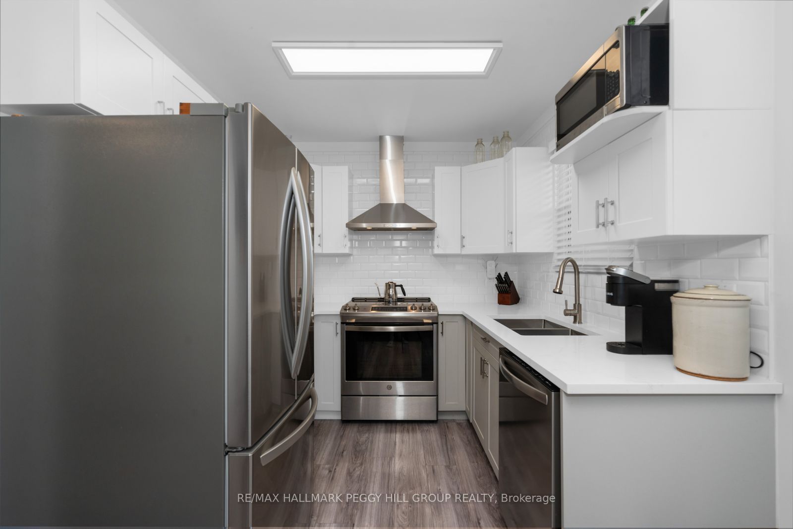 74 Knicely Road, Barrie, ON L4N 6V4 photo 2