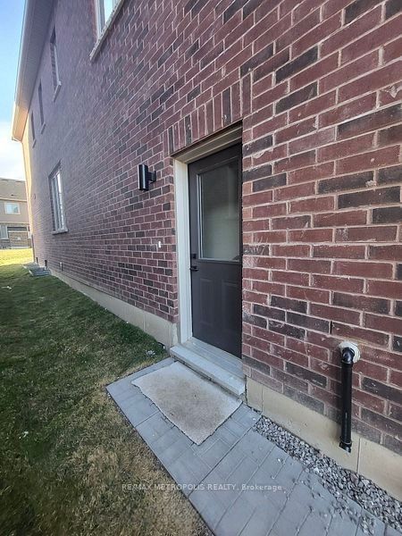 31 Shepherd Drive BSMT, Barrie, ON L9J 0K4 photo 2