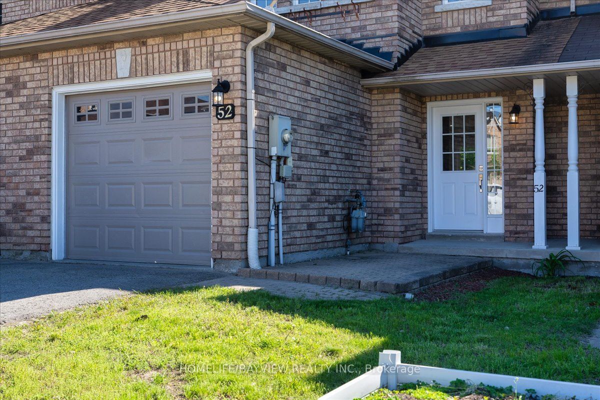 52 Hawthorne Crescent, Barrie, ON L4N 9Y8 photo 2