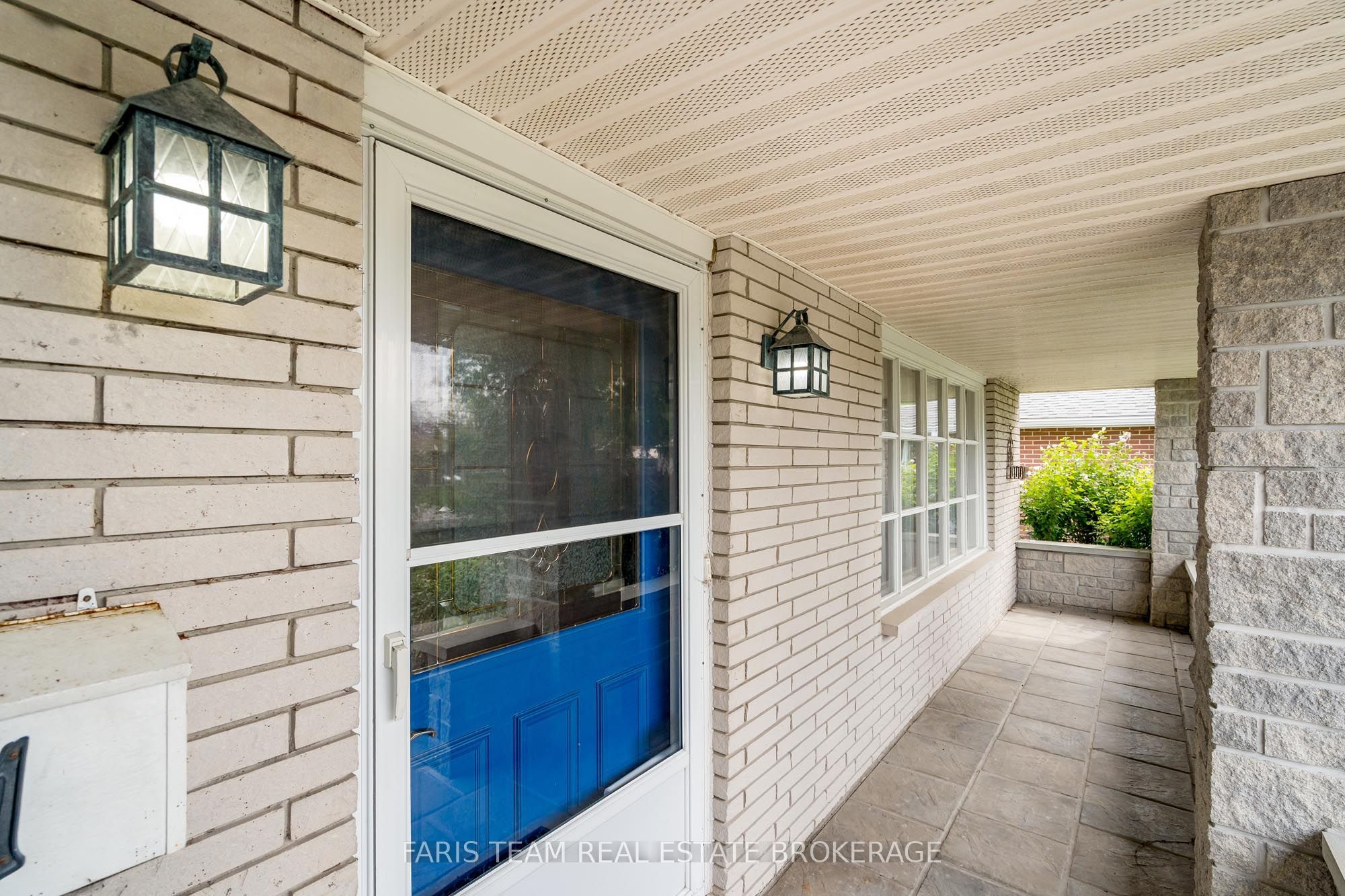 51 Davies Crescent, Barrie, ON L4M 2M4 photo 4