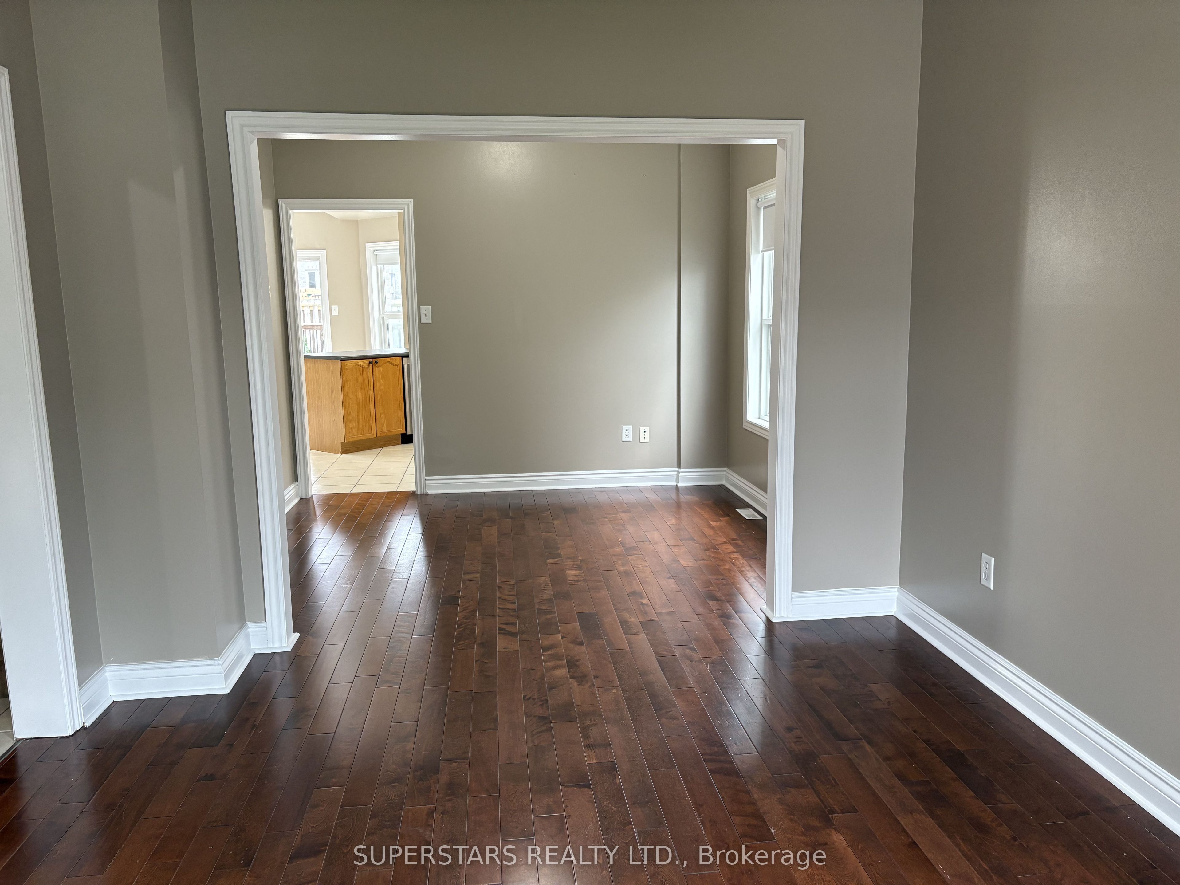 98 Joseph Crescent, Barrie, ON L4N 0Y2 photo 5