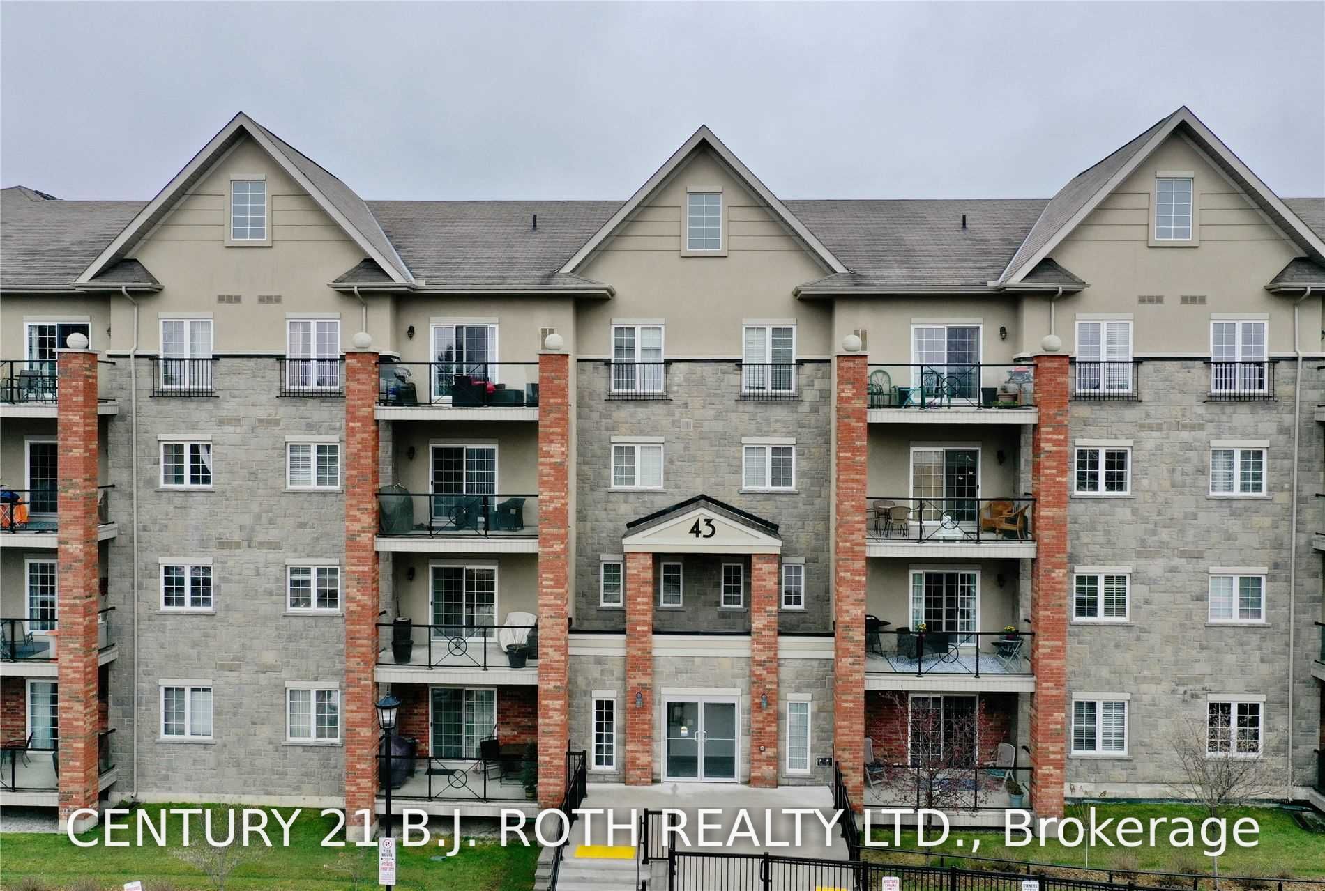 43 Ferndale Drive 104, Barrie, ON L4N 9V5