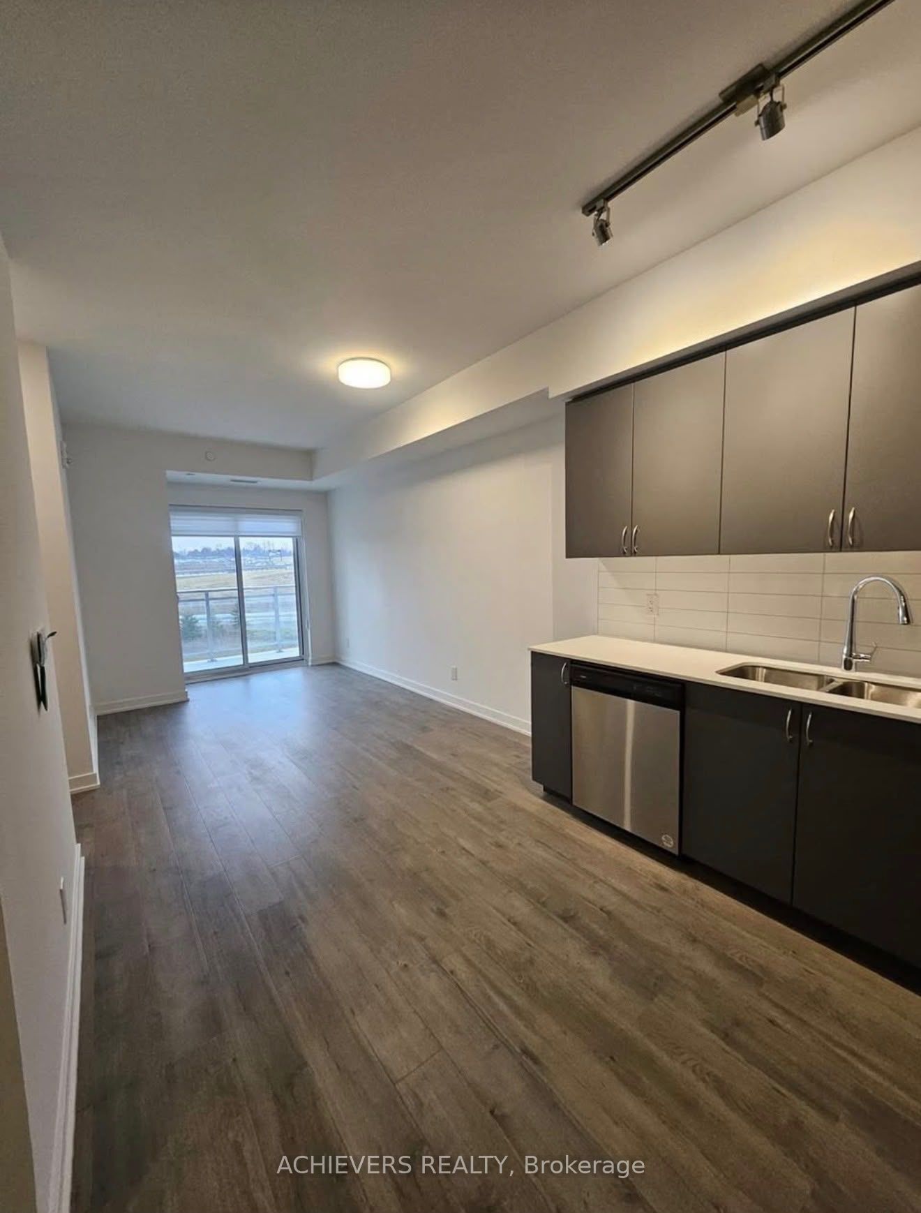 56 LAKESIDE TERRACE 513, Barrie, ON L4M 7B9 photo 5