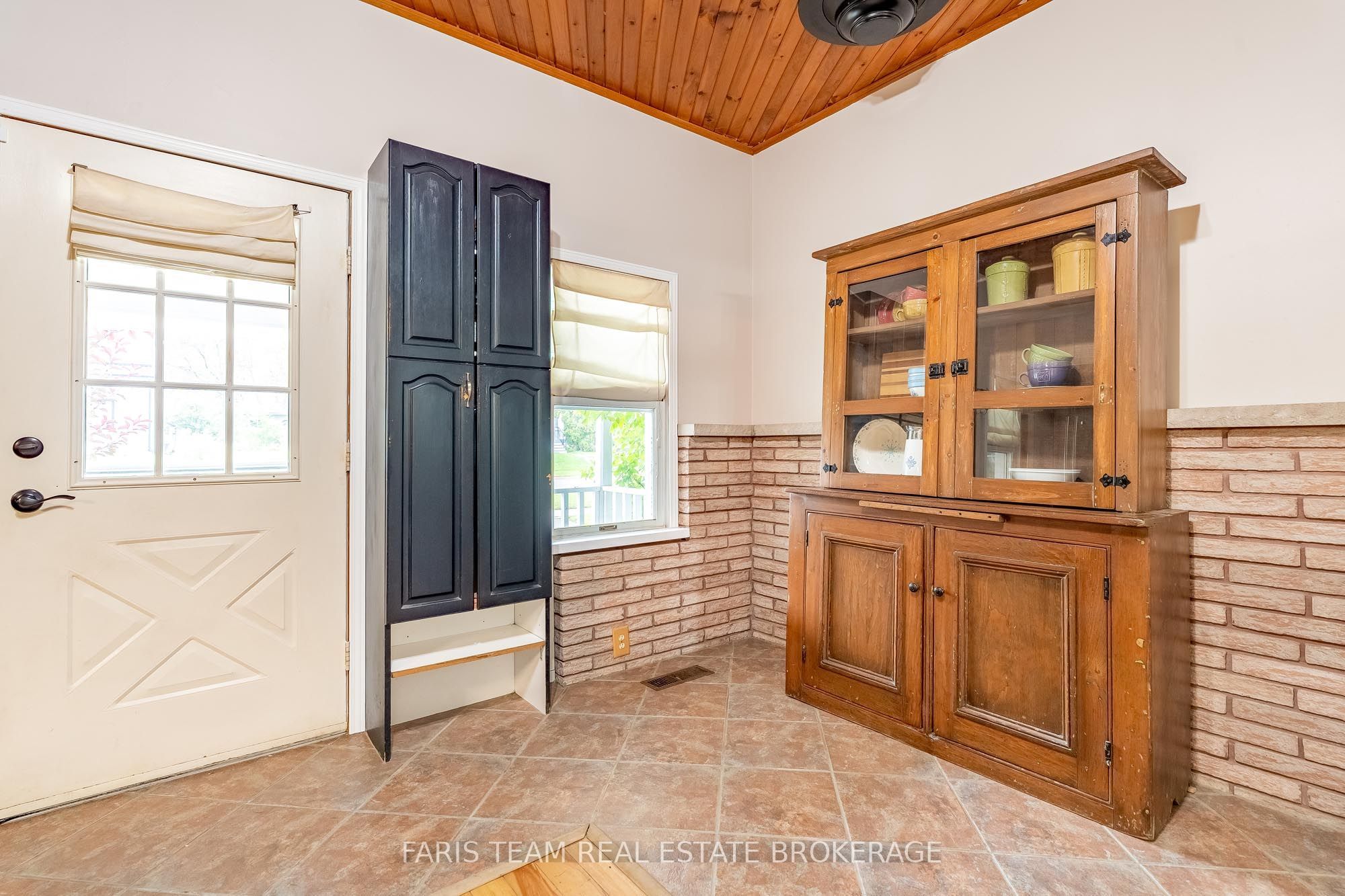 337 Nottawasaga Street, Orillia, ON L3V 3K7 photo 4