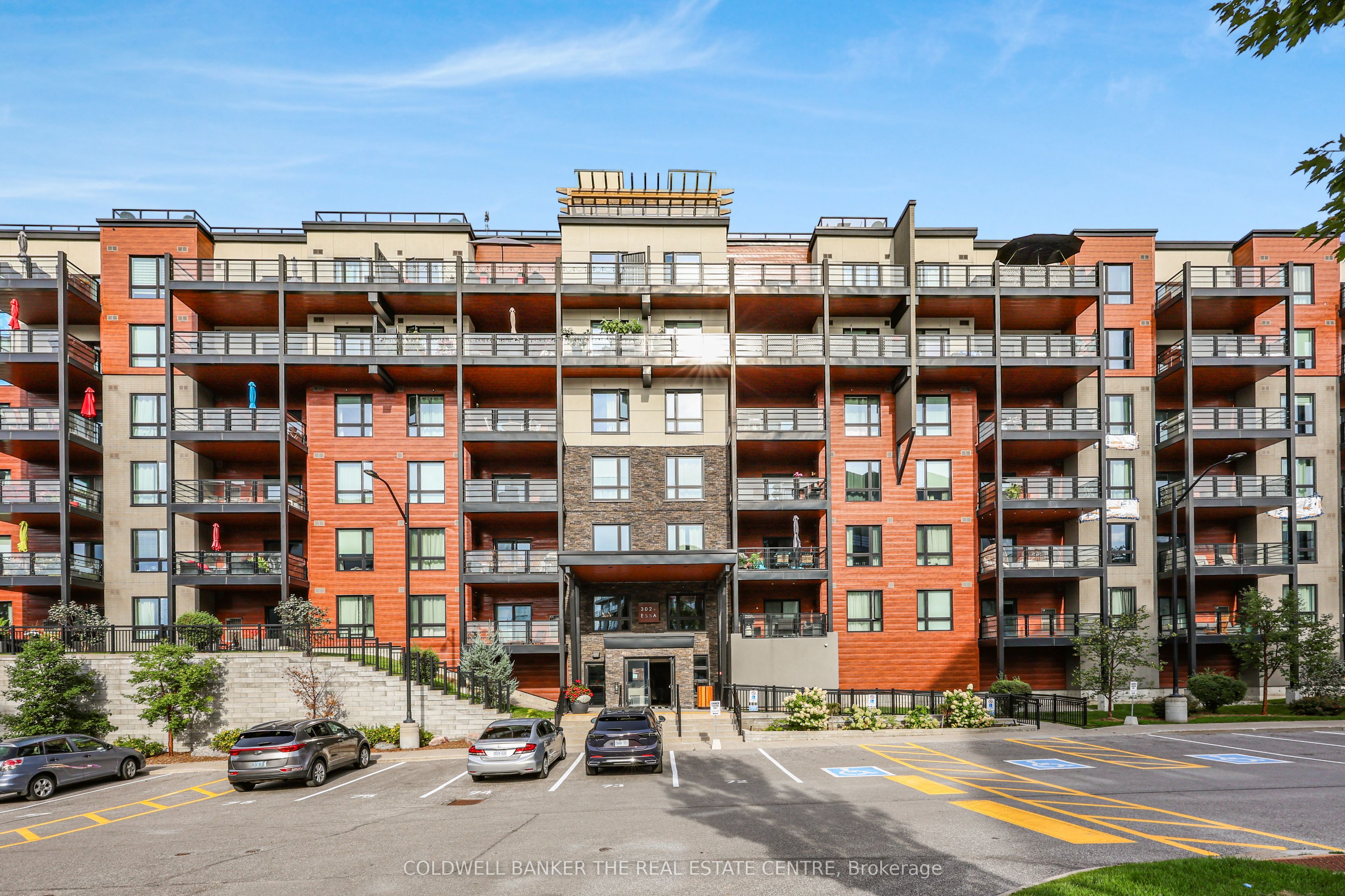 302 Essa Road 312, Barrie, ON L9J 0H3