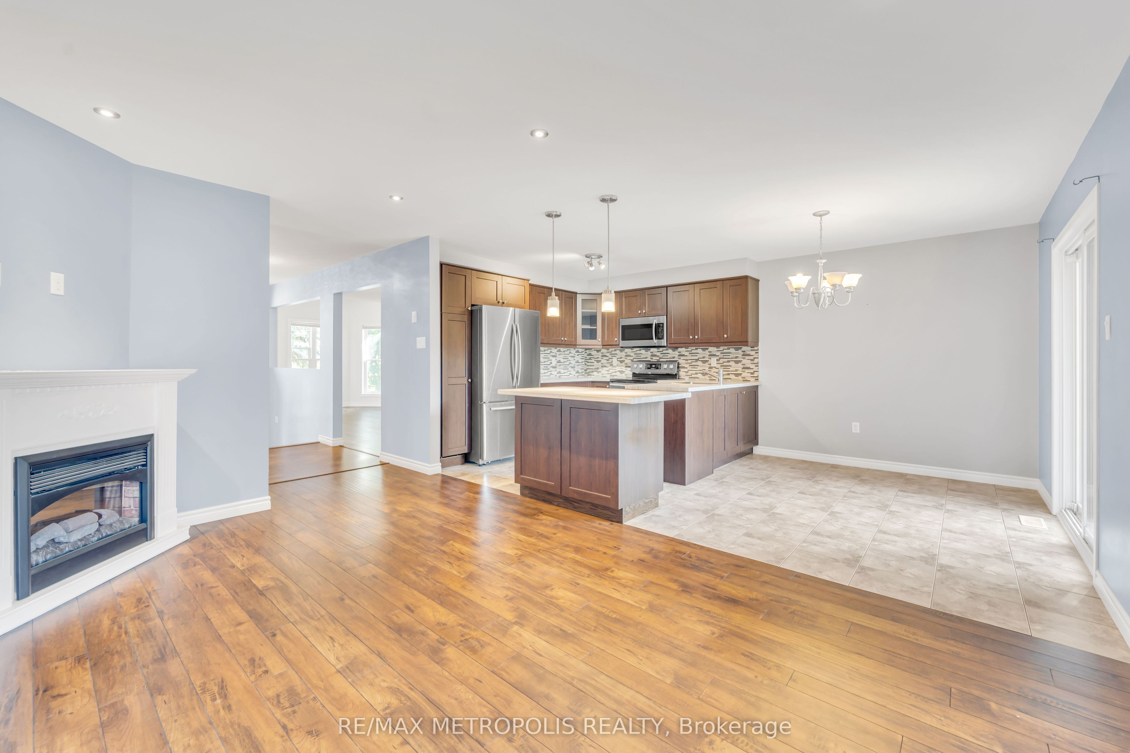 24 Acorn Crescent, Wasaga Beach, ON L9Z 1L6 photo 5