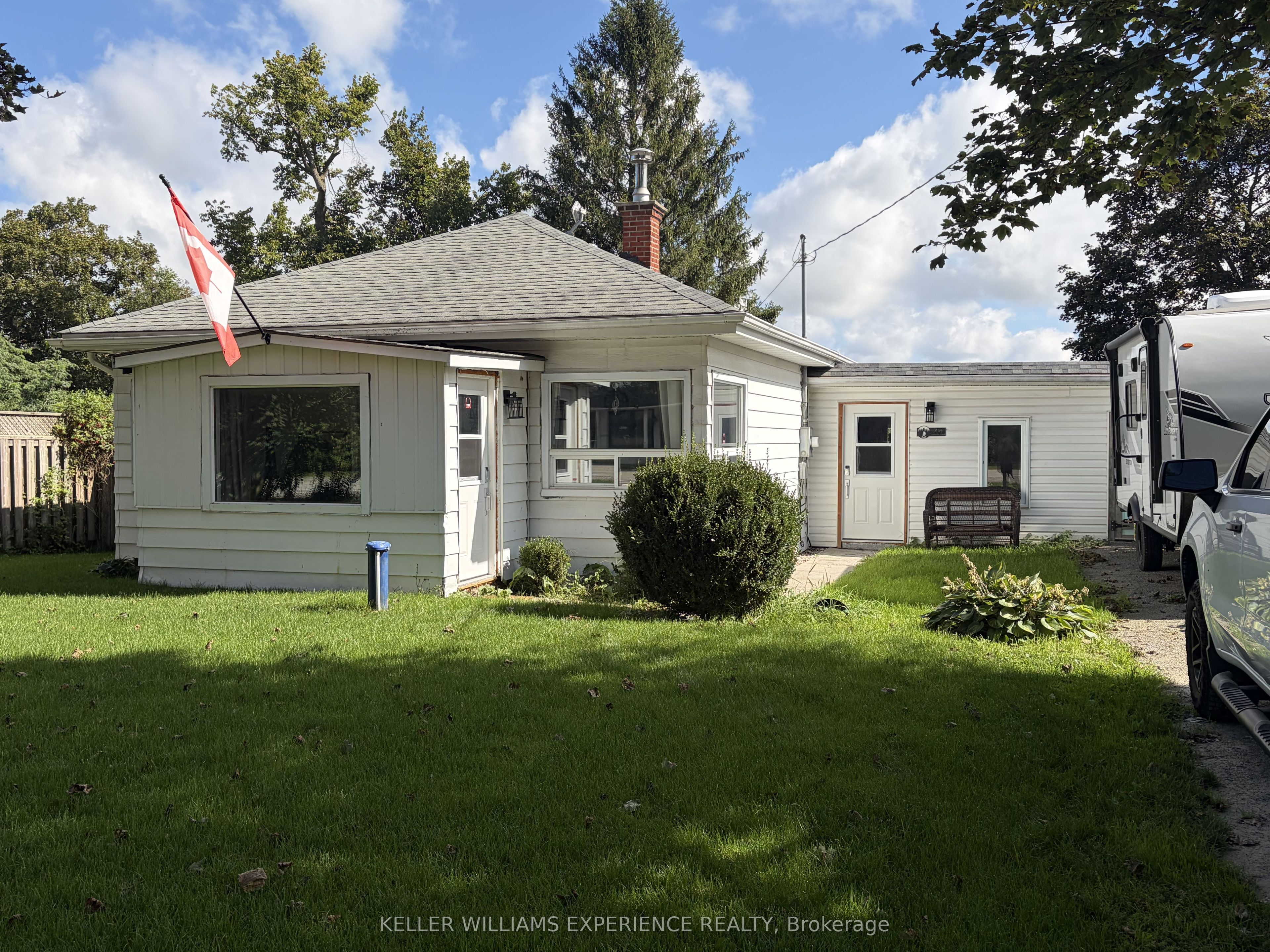 3829 Crossland Road, Springwater, ON L0L 1P0