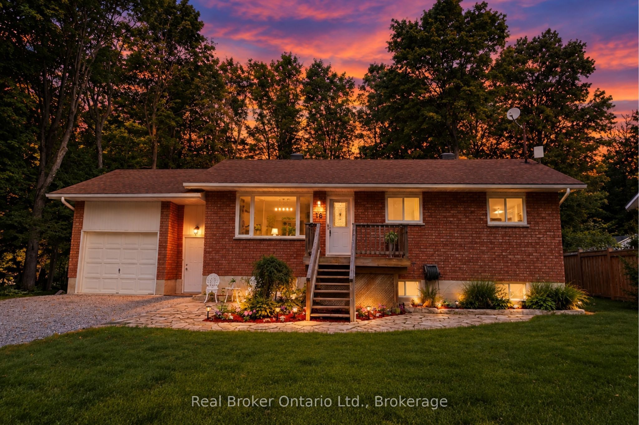 16 Mundy Avenue, Tiny, ON L9M 0B5 photo 2
