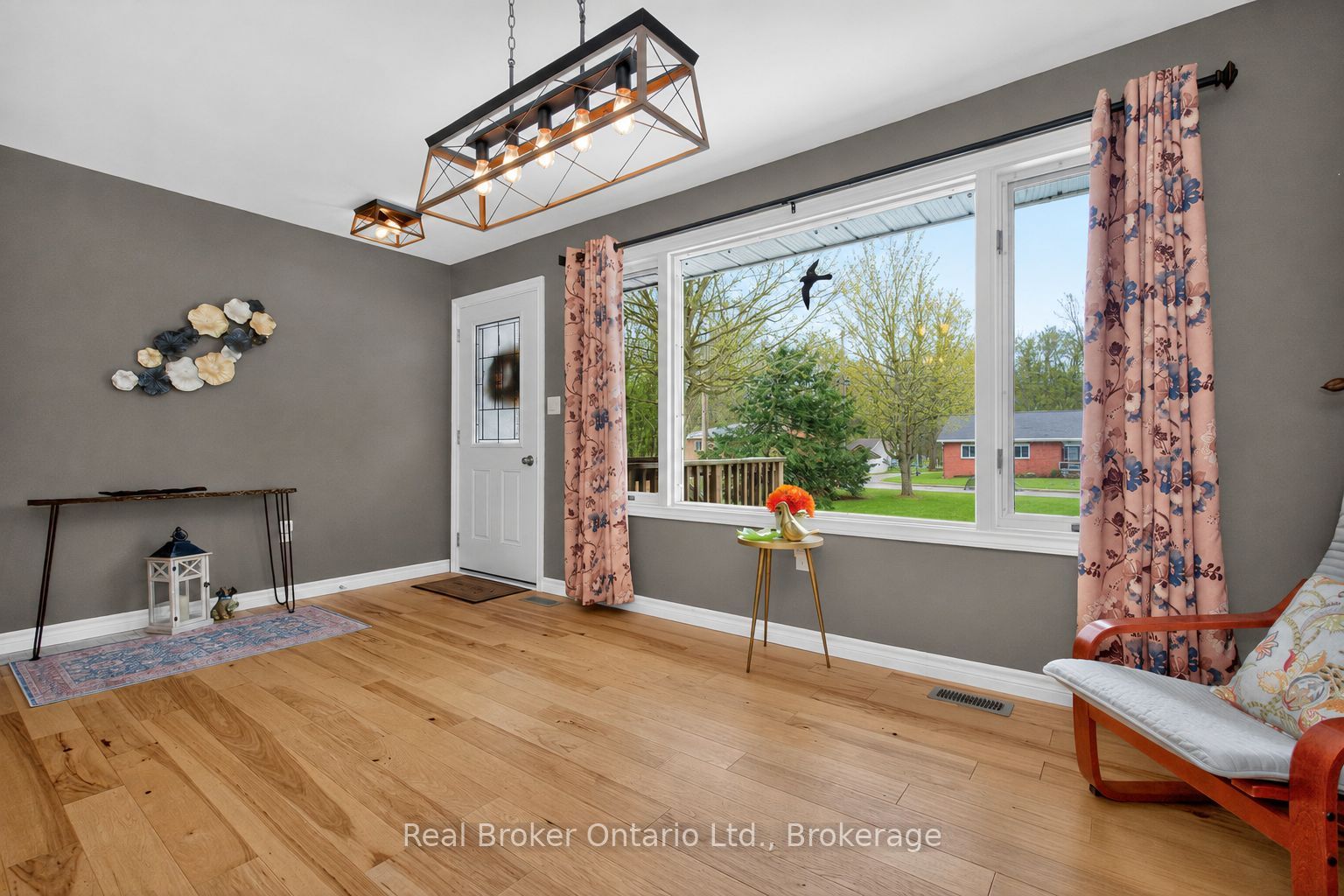 16 Mundy Avenue, Tiny, ON L9M 0B5 photo 5