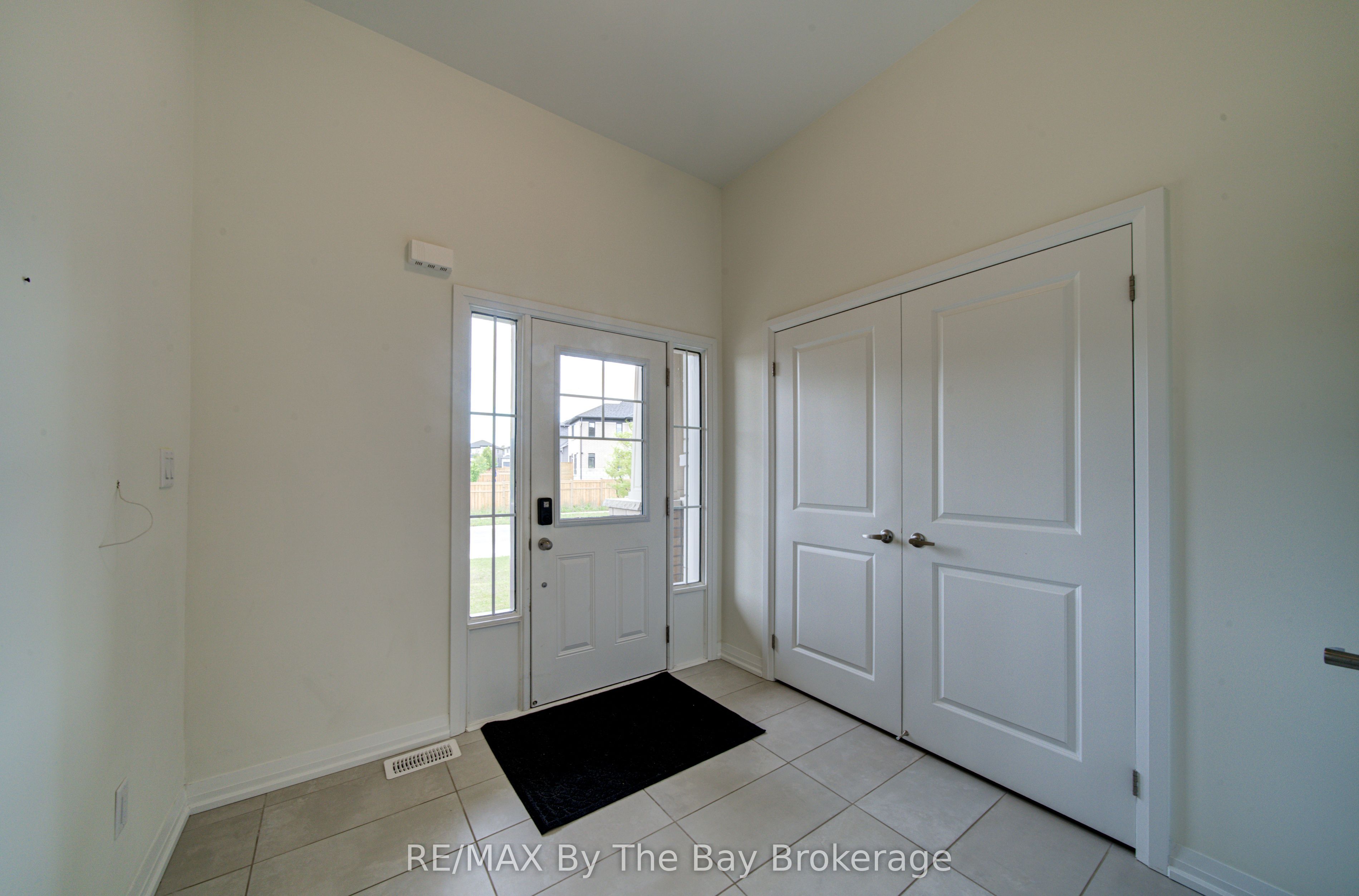 73 Federica Crescent, Wasaga Beach, ON L9Z 0N5 photo 5