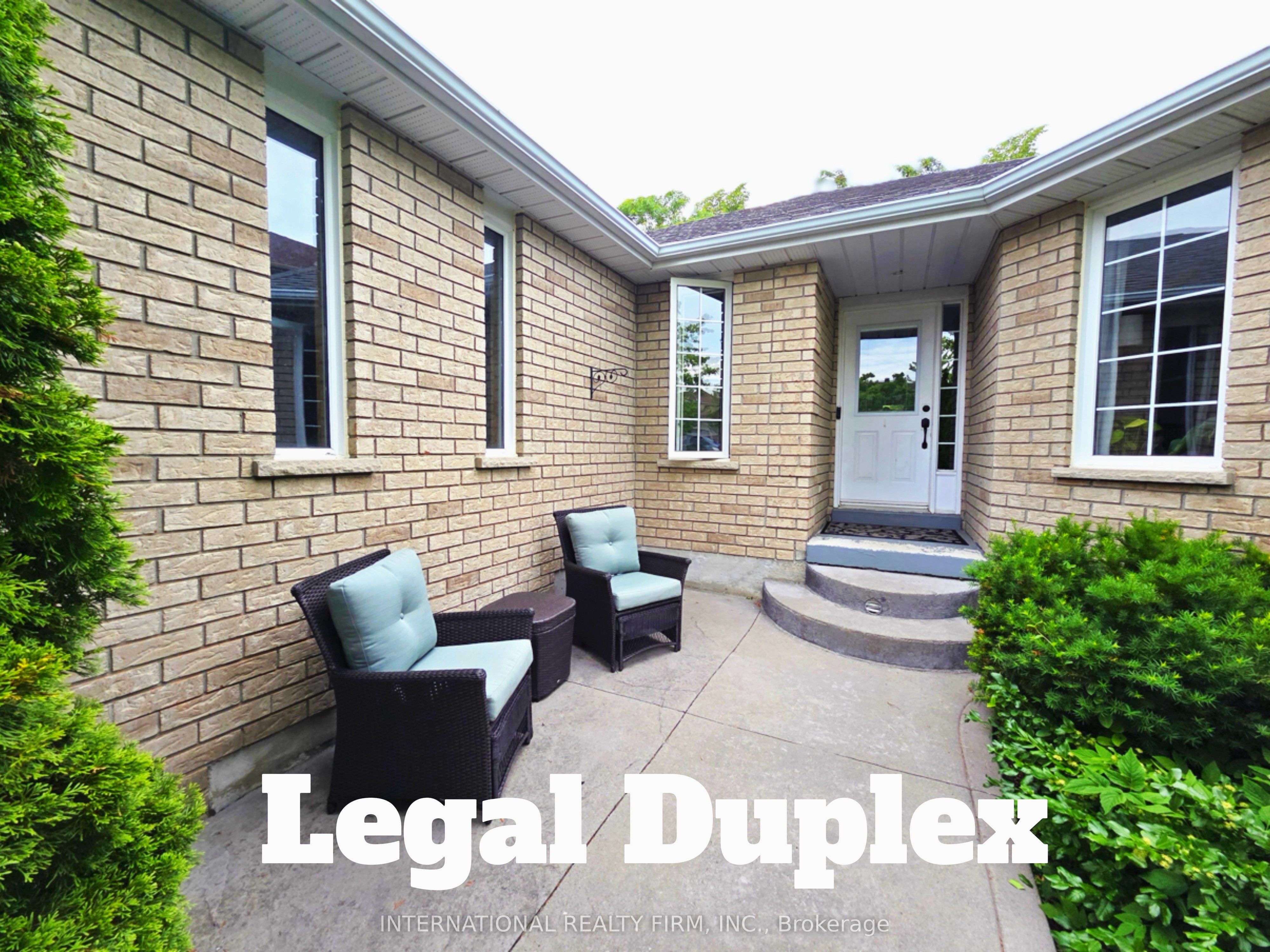 132 Esther Drive, Barrie, ON L4N 0V5 photo 2
