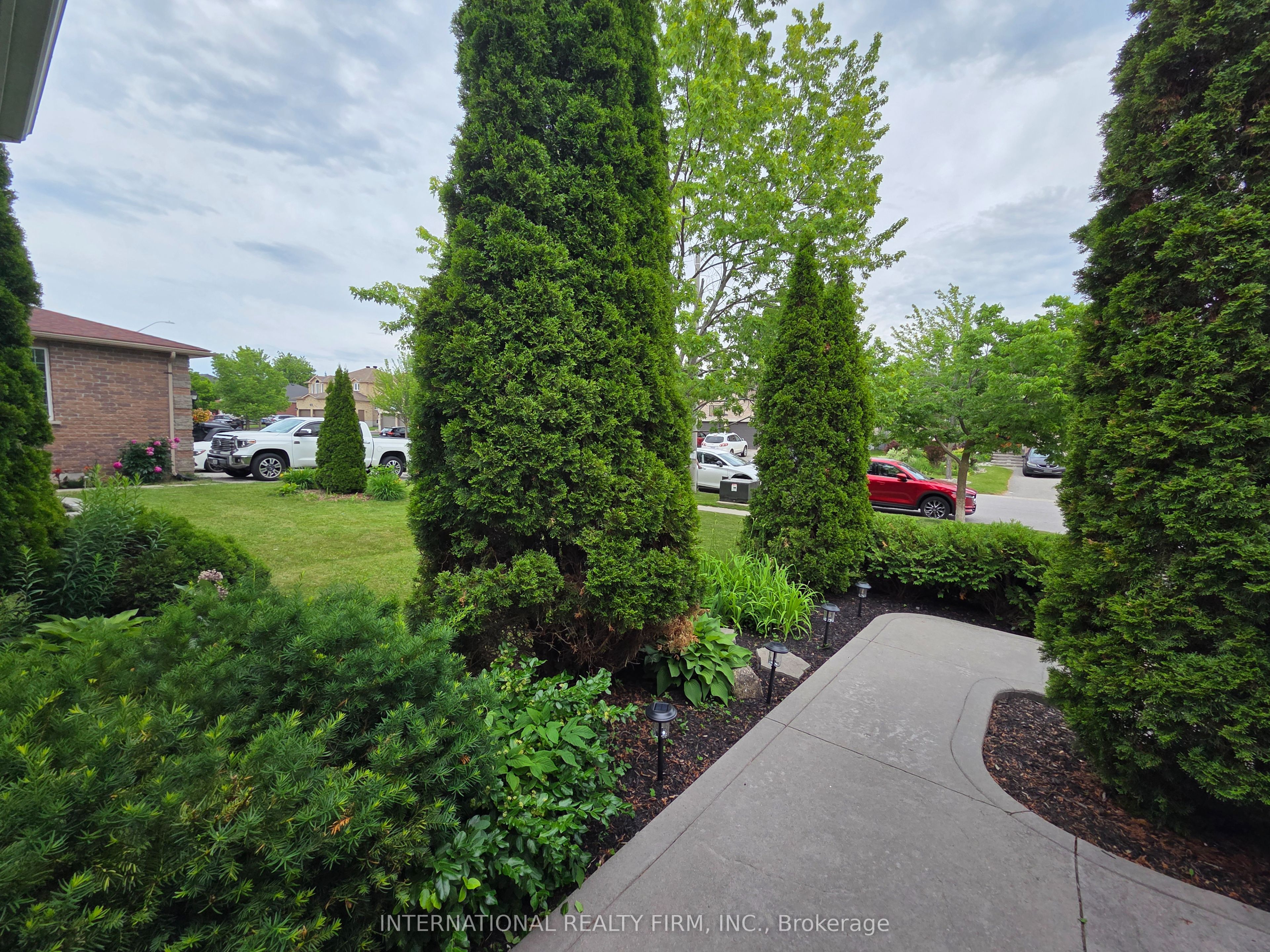 132 Esther Drive, Barrie, ON L4N 0V5 photo 3