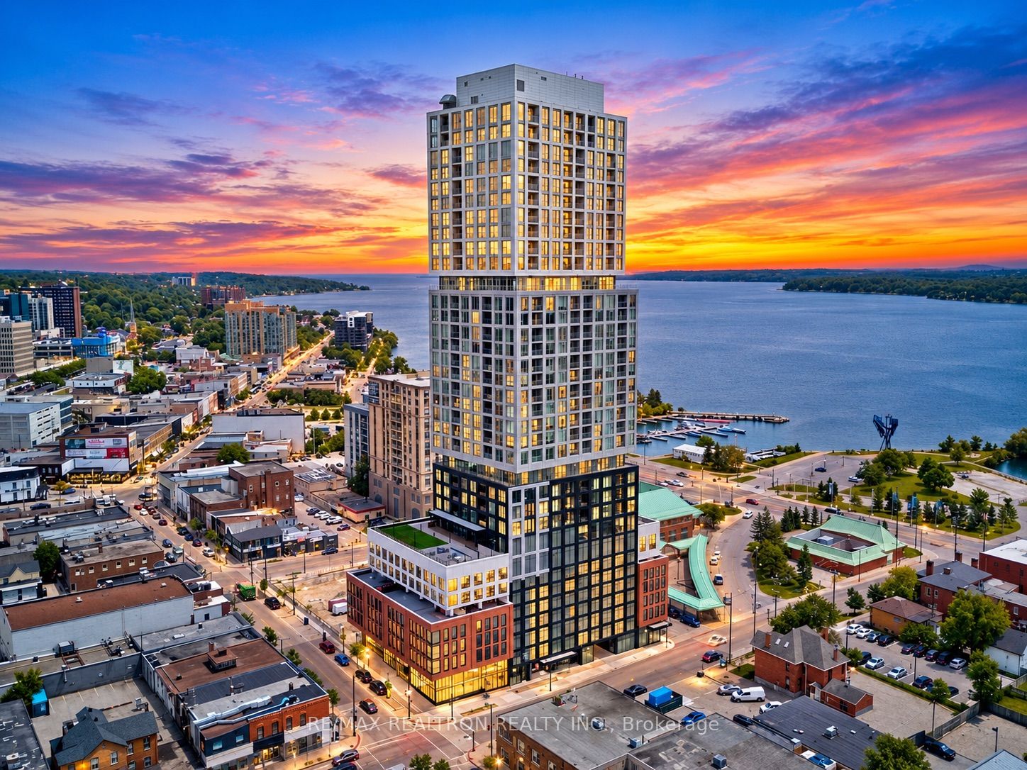 39 Mary Street 2903, Barrie, ON L4N 1S9