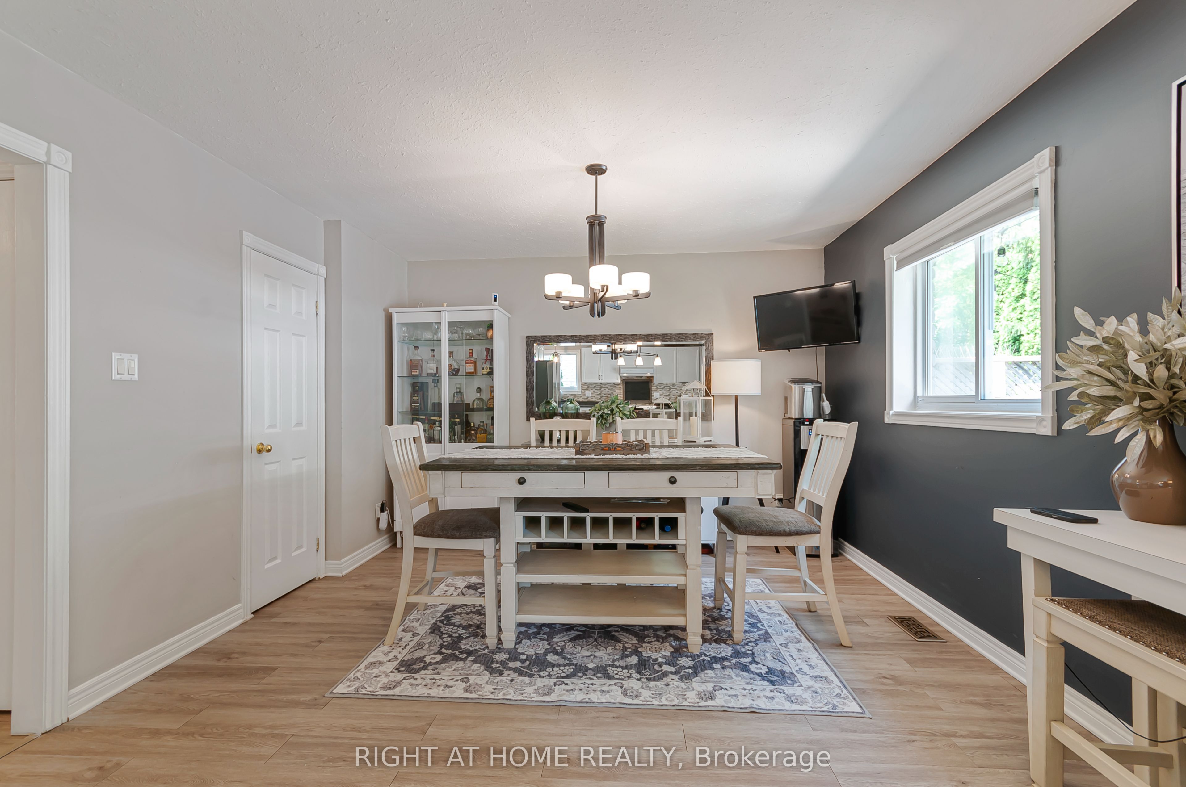 174 Sundew Drive, Barrie, ON L4N 9N1 photo 5