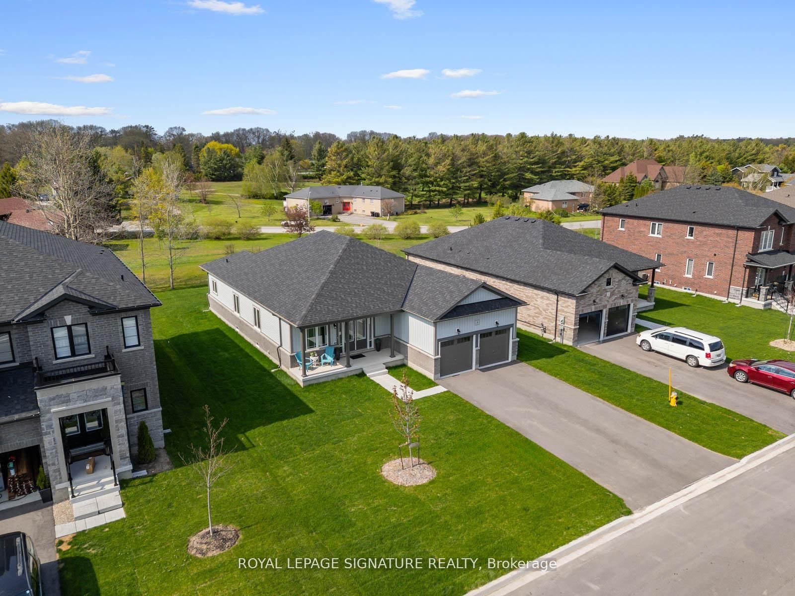 8 Misty Ridge Road, Wasaga Beach, ON L9Z 0R8 photo 3