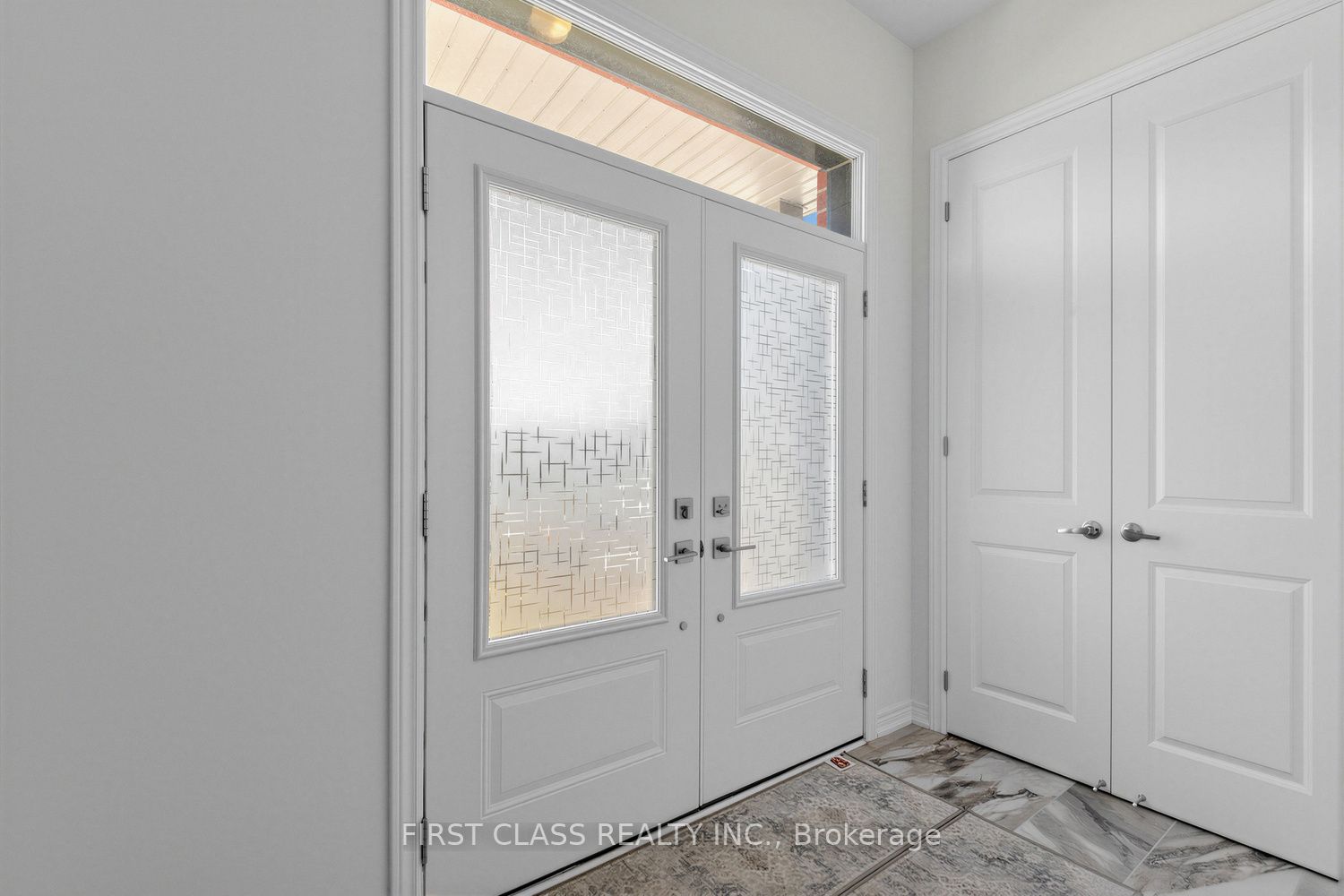 15 Abbey Crescent, Barrie, ON L9J 0W9 photo 3