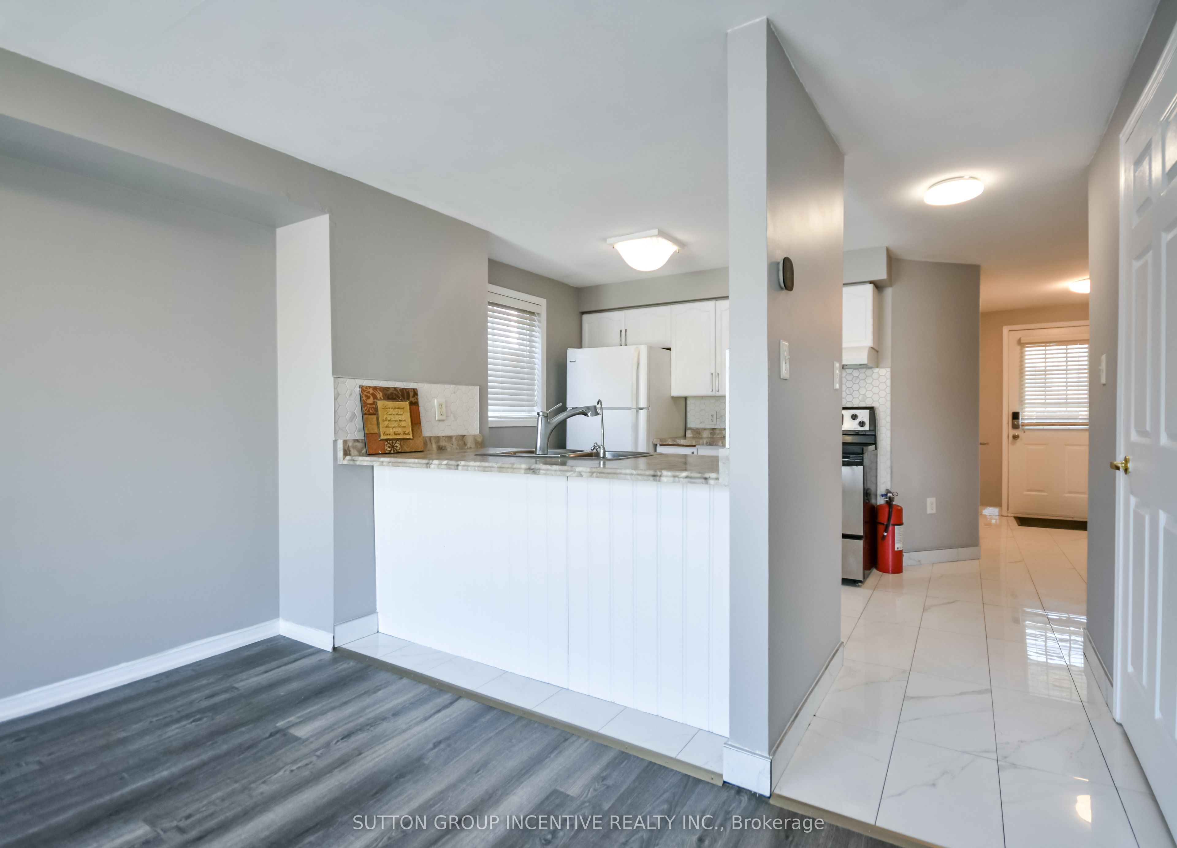 256 Dunsmore Lane, Barrie, ON L4M 7A7 photo 3