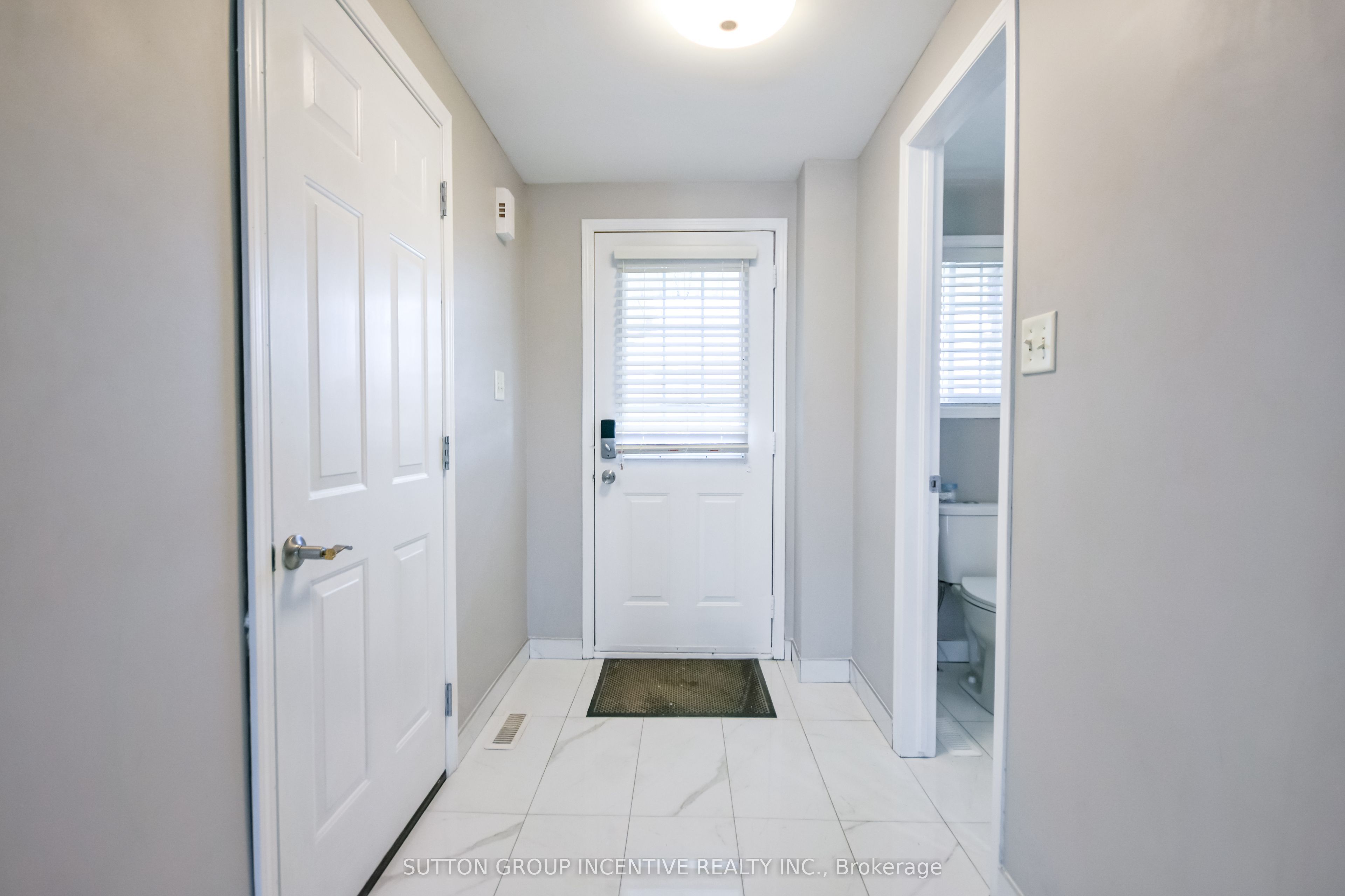 256 Dunsmore Lane, Barrie, ON L4M 7A7 photo 4