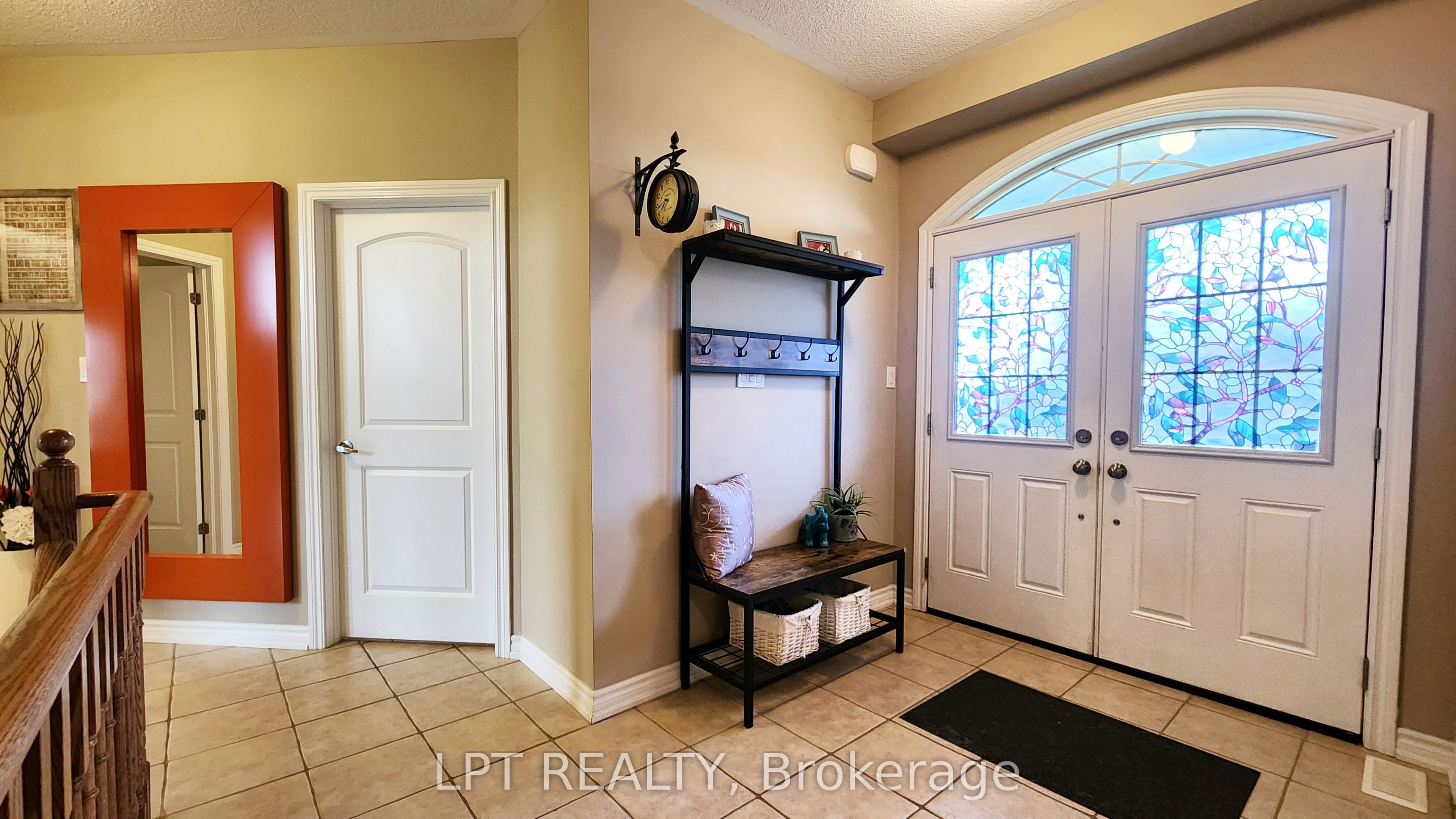 12 Plowright Road, Springwater, ON L9X 0A3 photo 4