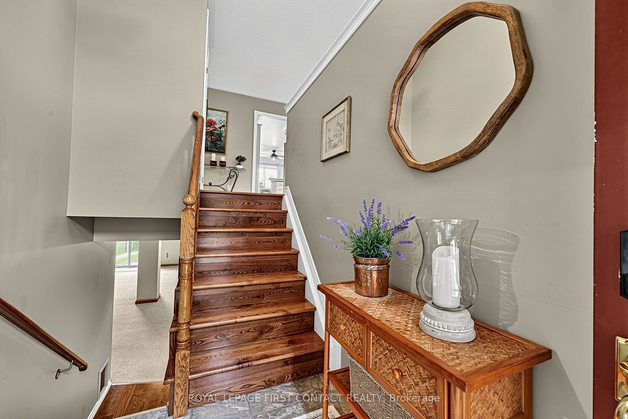 22 Logan Court, Barrie, ON L4N 8G9 photo 3