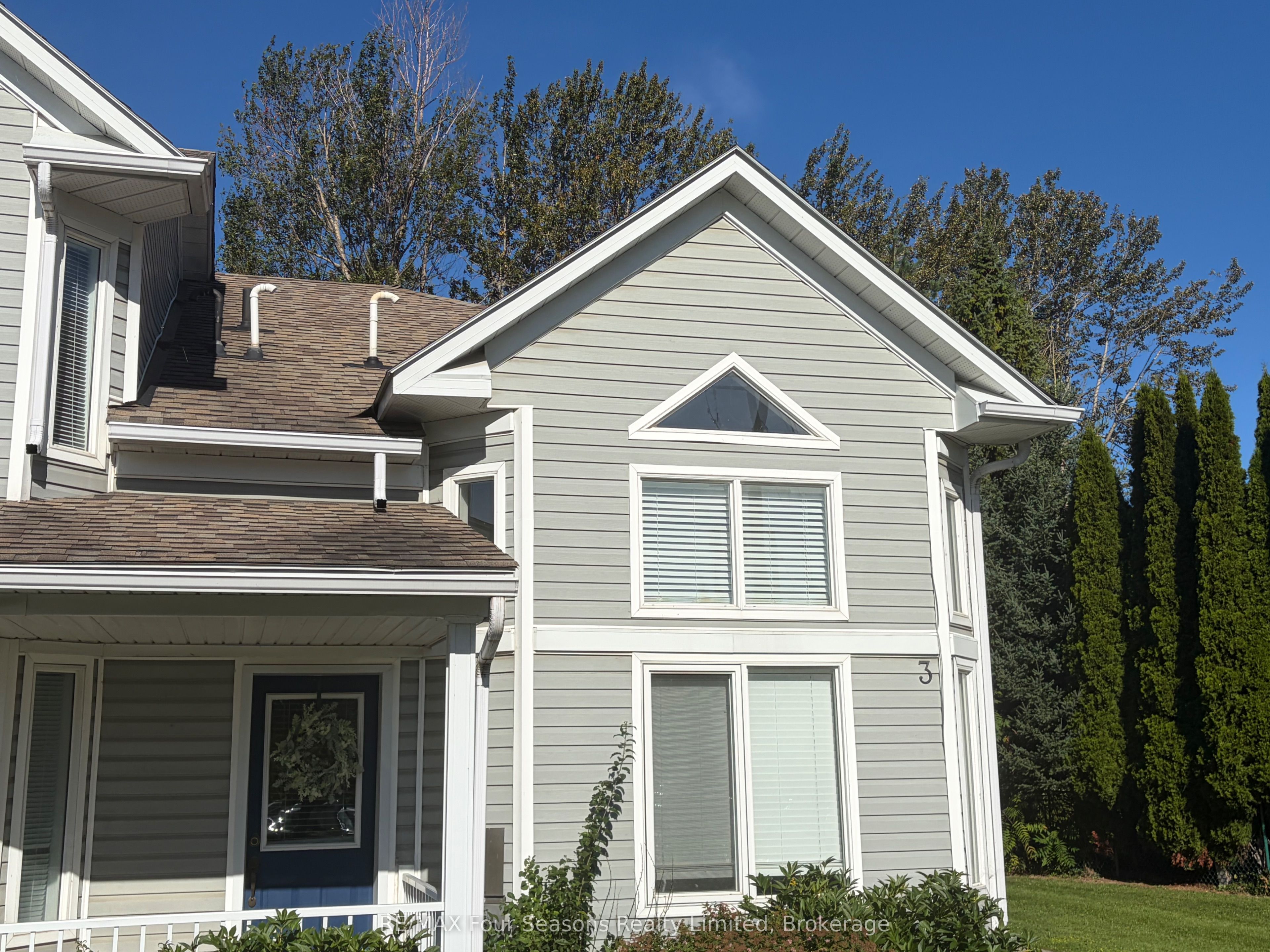 295 Balsam Street 3, Collingwood, ON L9Y 5C1 photo 2
