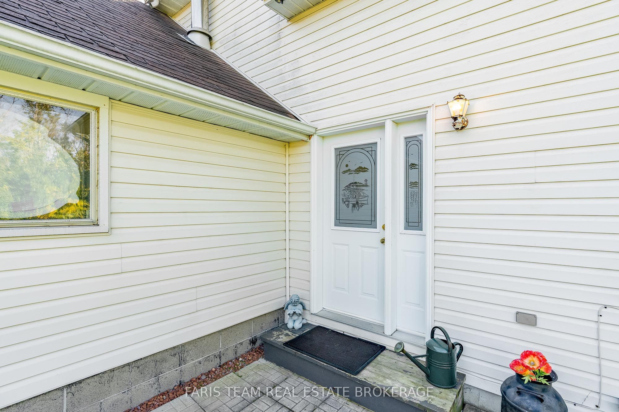 8801 Beachwood Road, Wasaga Beach, ON L9Z 2G5 photo 5